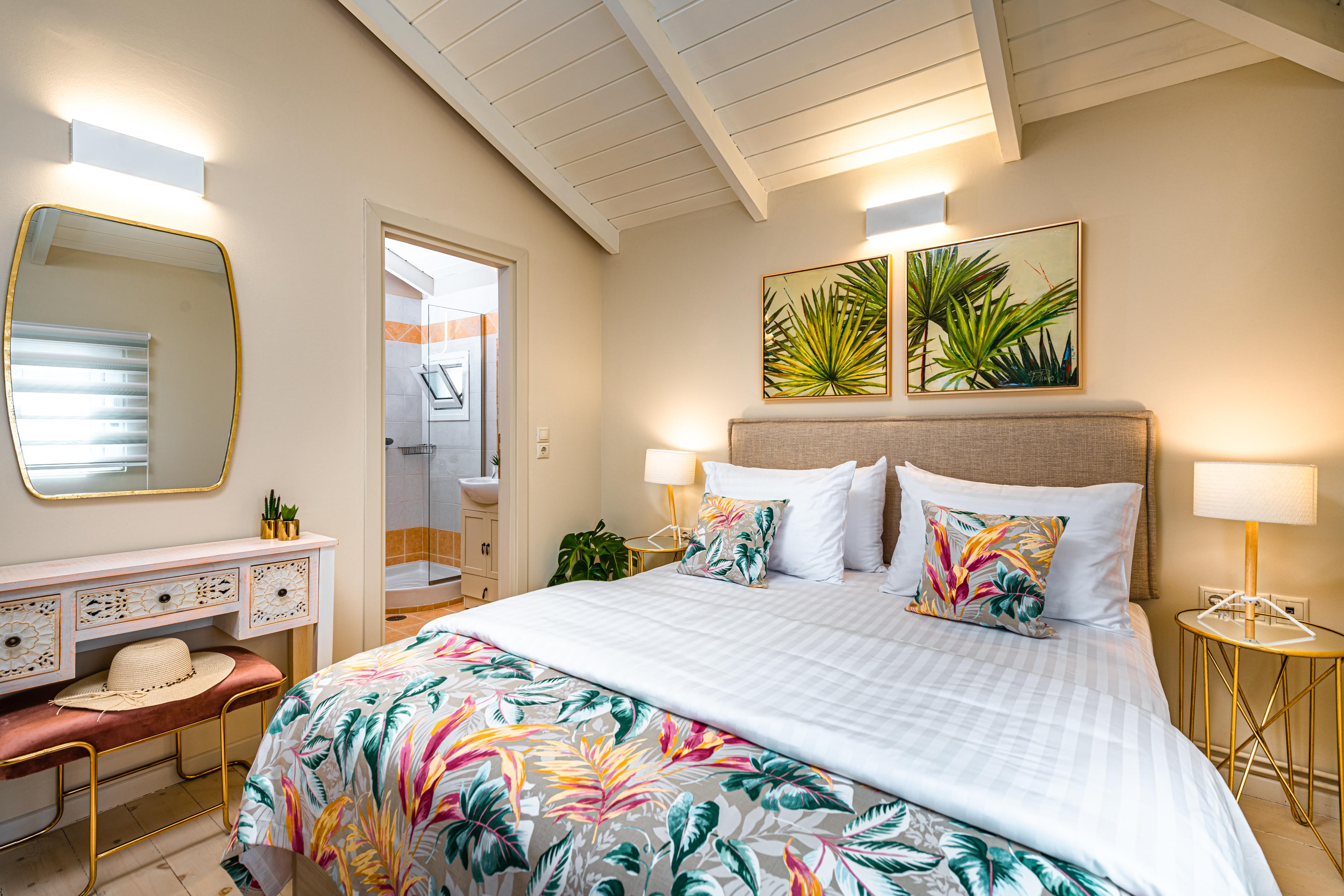 Aithra Country House