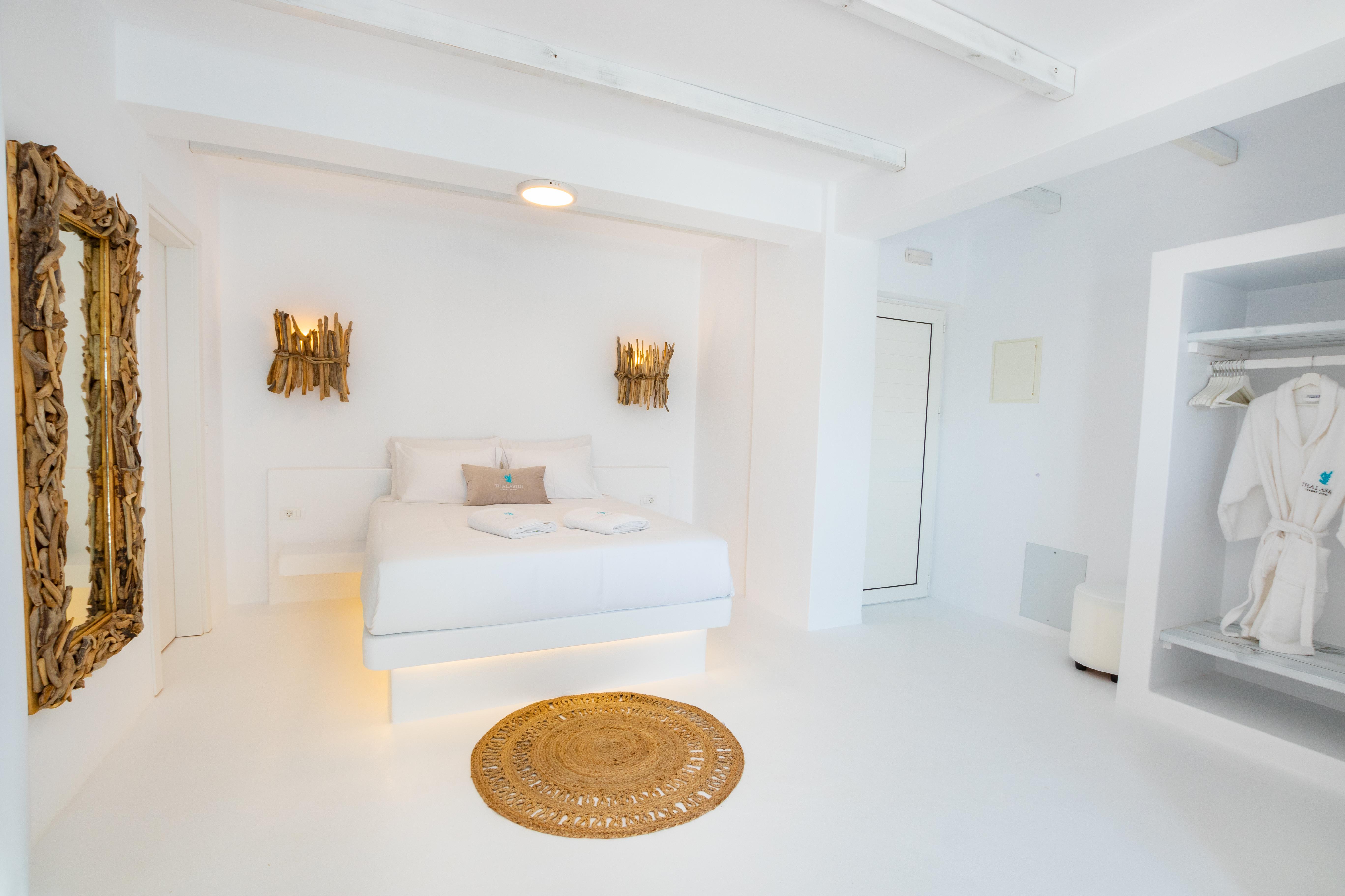 Thalasidi Luxury Suites