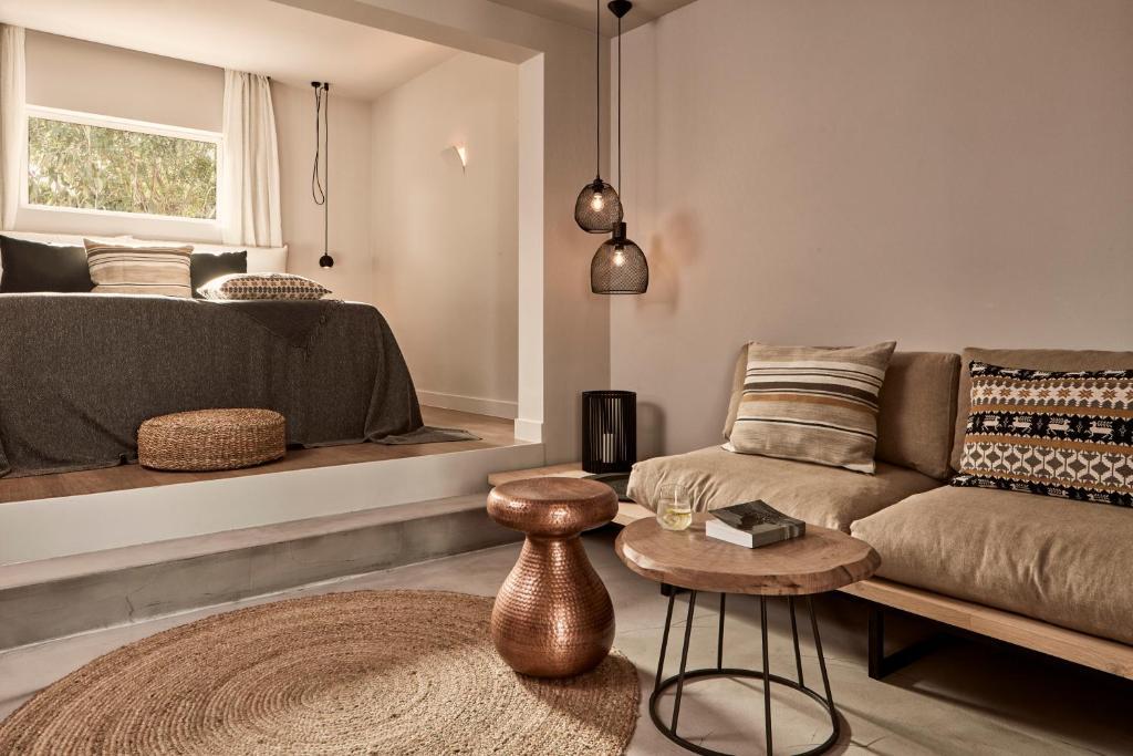 Hotel Minos Beach Art Hotel