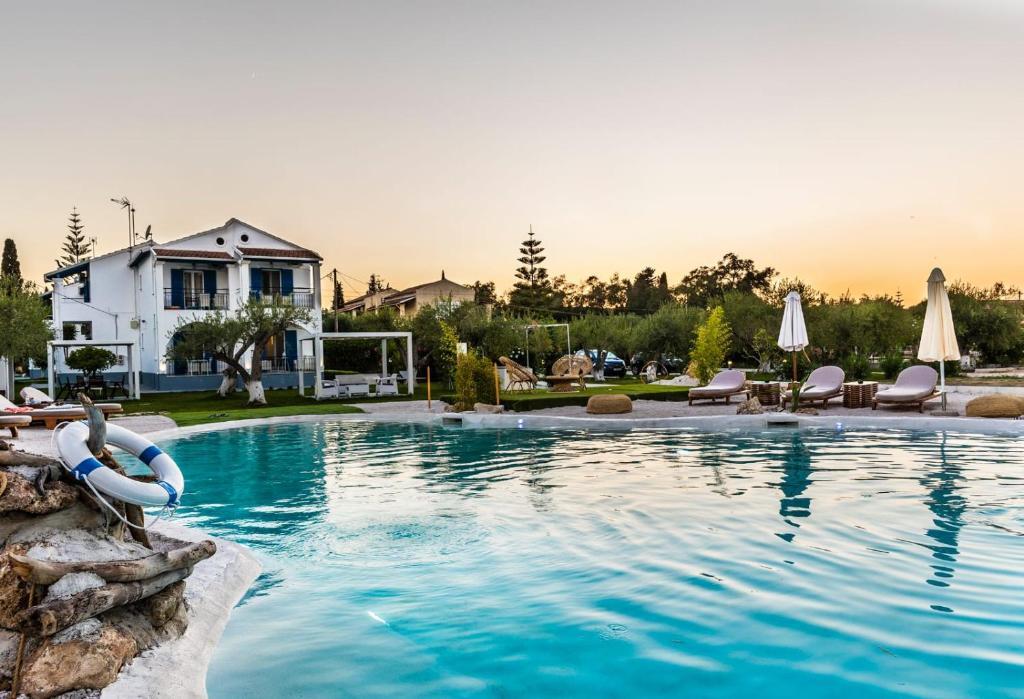 Sun 'n Chill Corfu Beach House