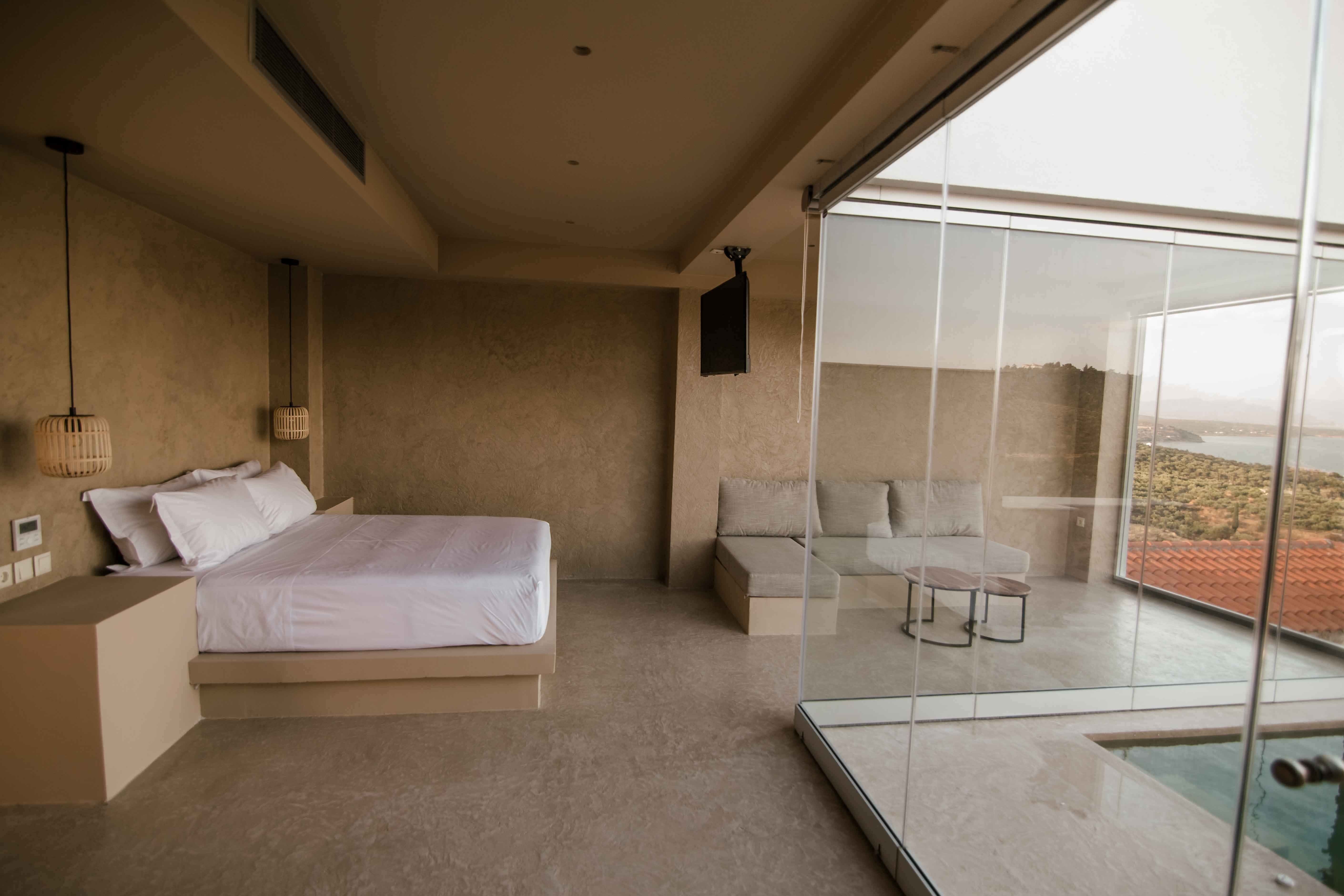 Mani Luxury Suites