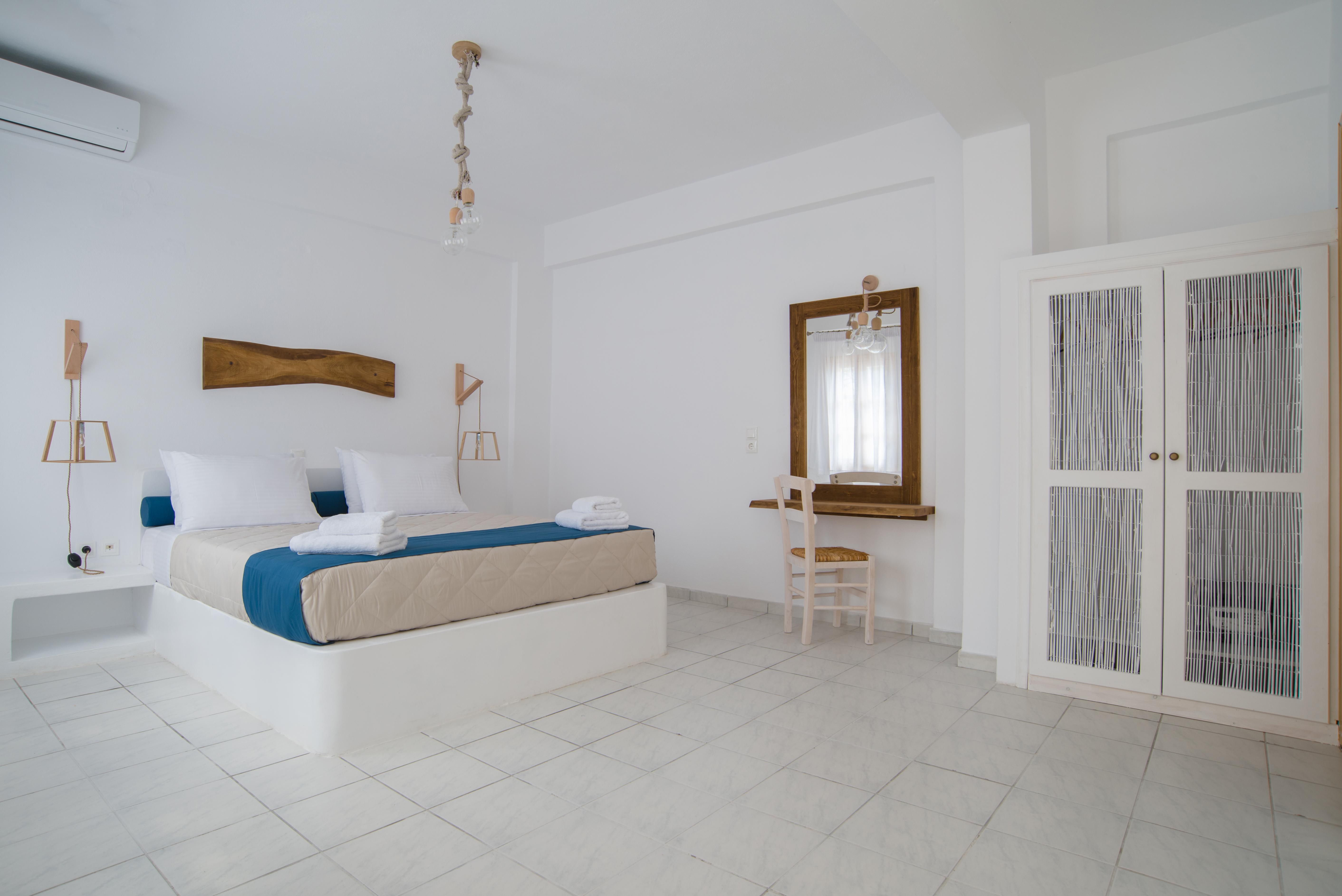 Santorini Crystal Blue Boutique Hotel