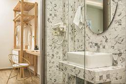 Pietra Cave Apartments