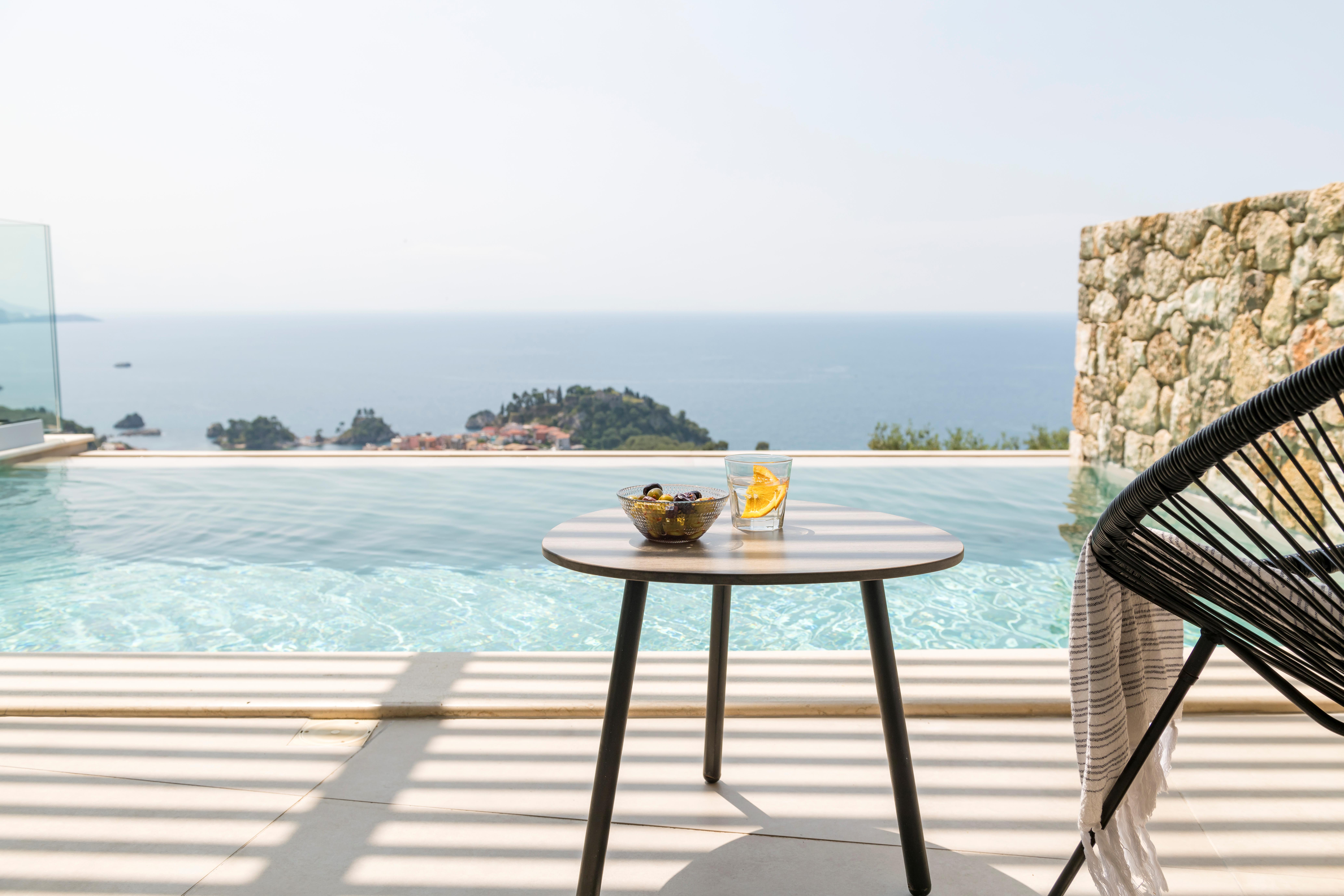 Apolis Villas & Suites Resort