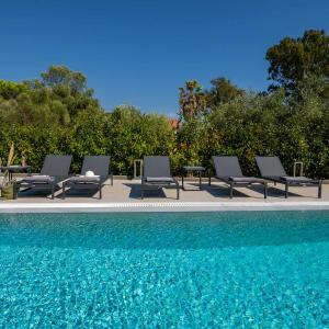 Akrotiri Suites Akrotiri Suites