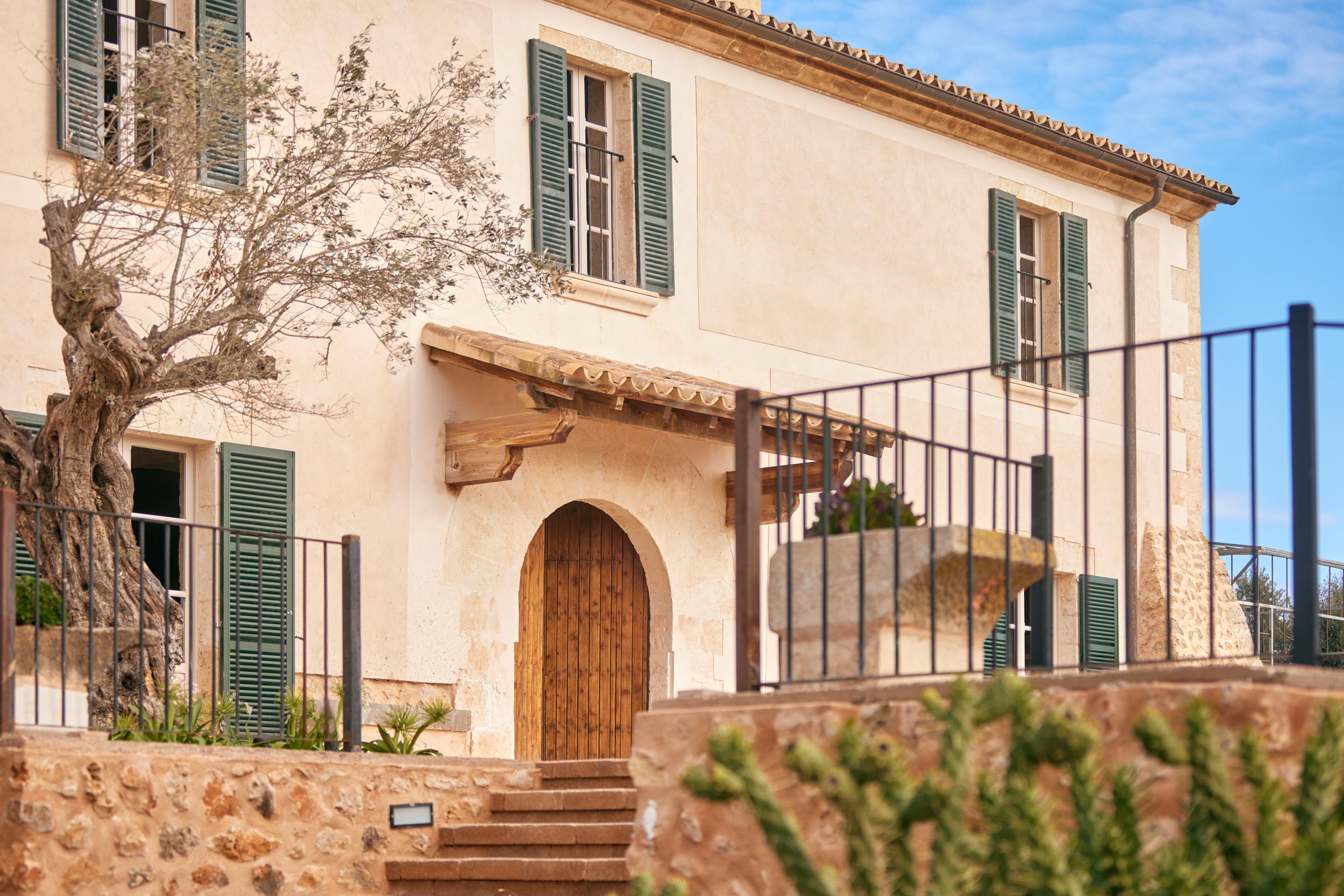 Son Sabater by Zafiro