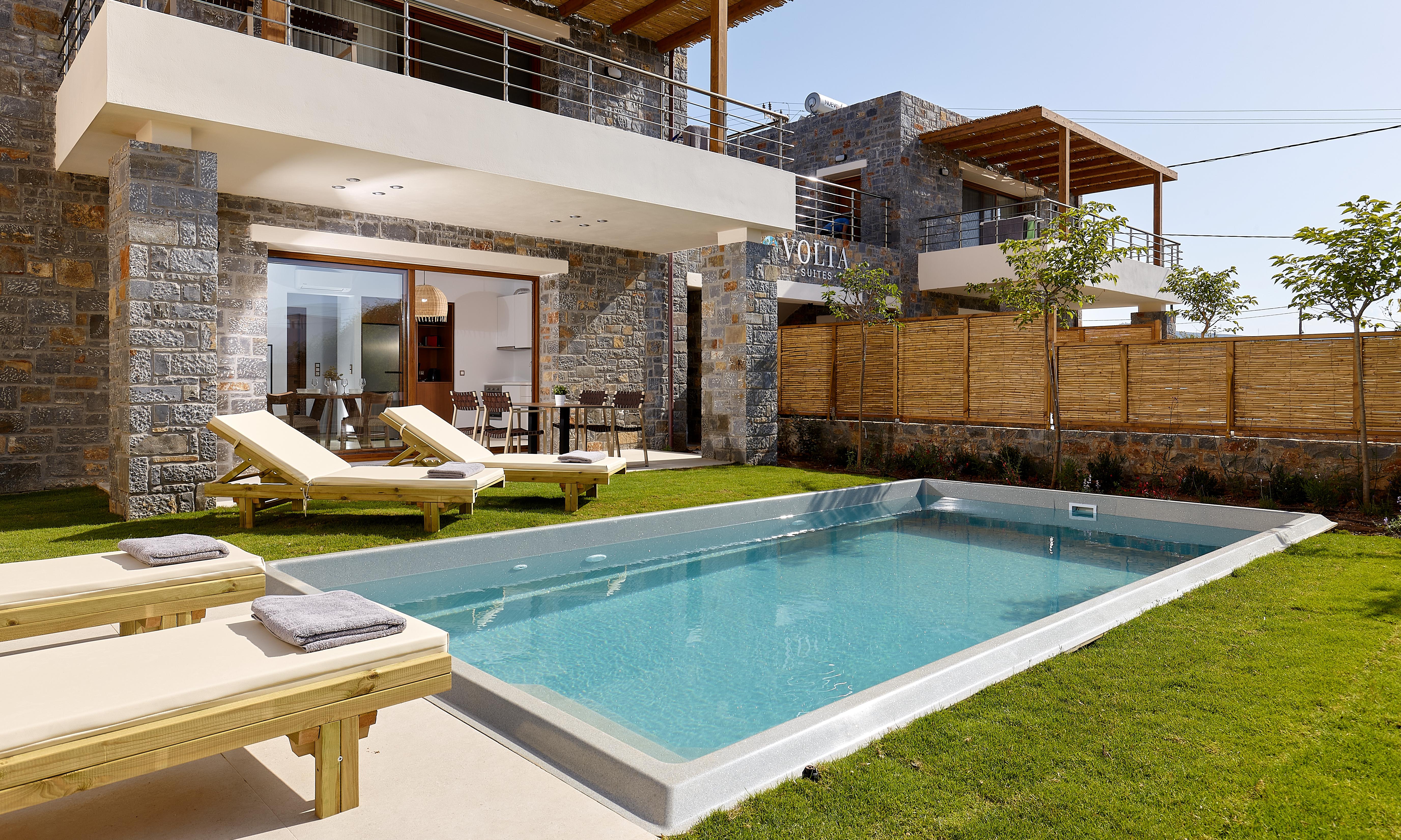 Volta Suites & Villas