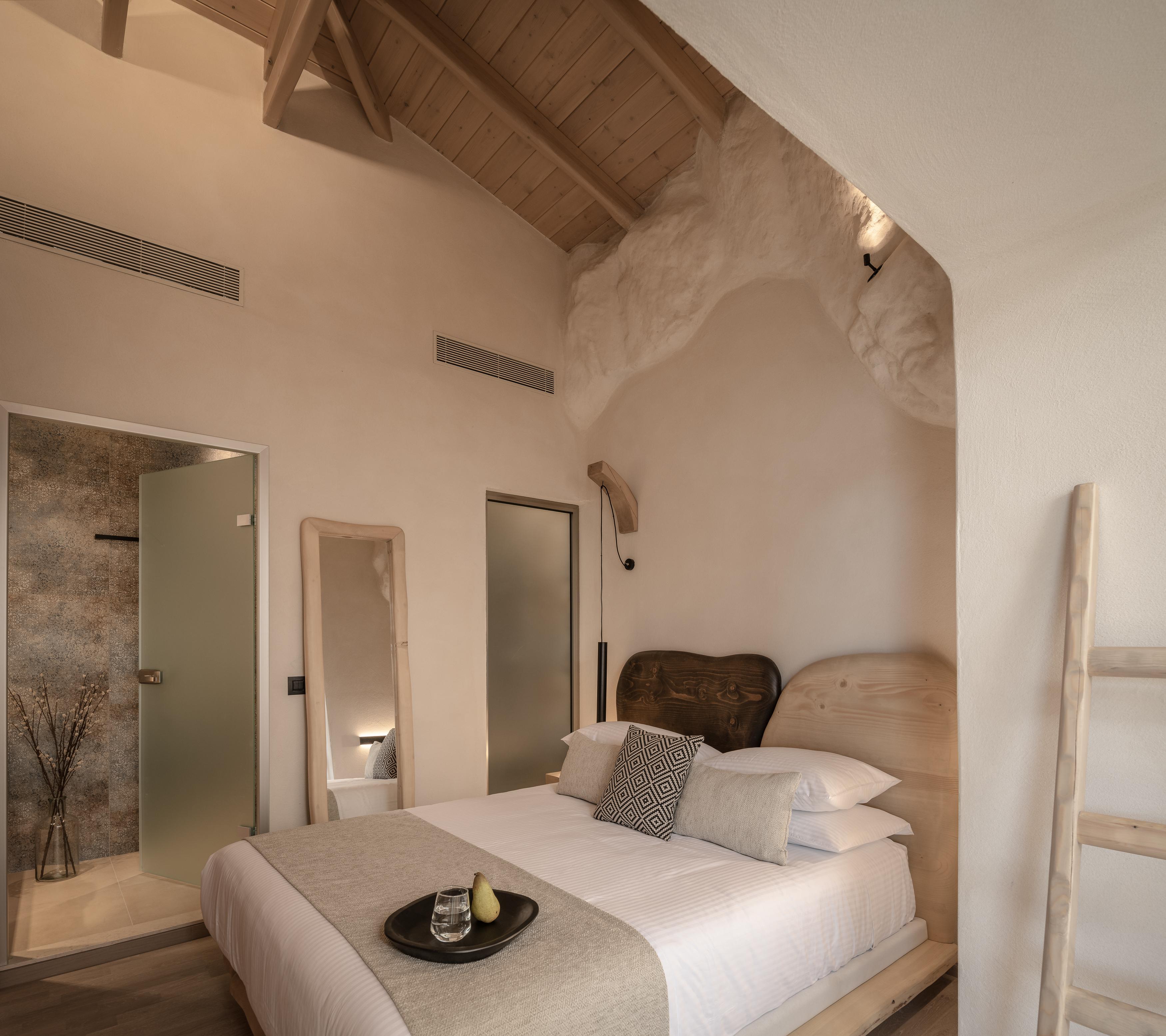 Manili Boutique Suites & Villas