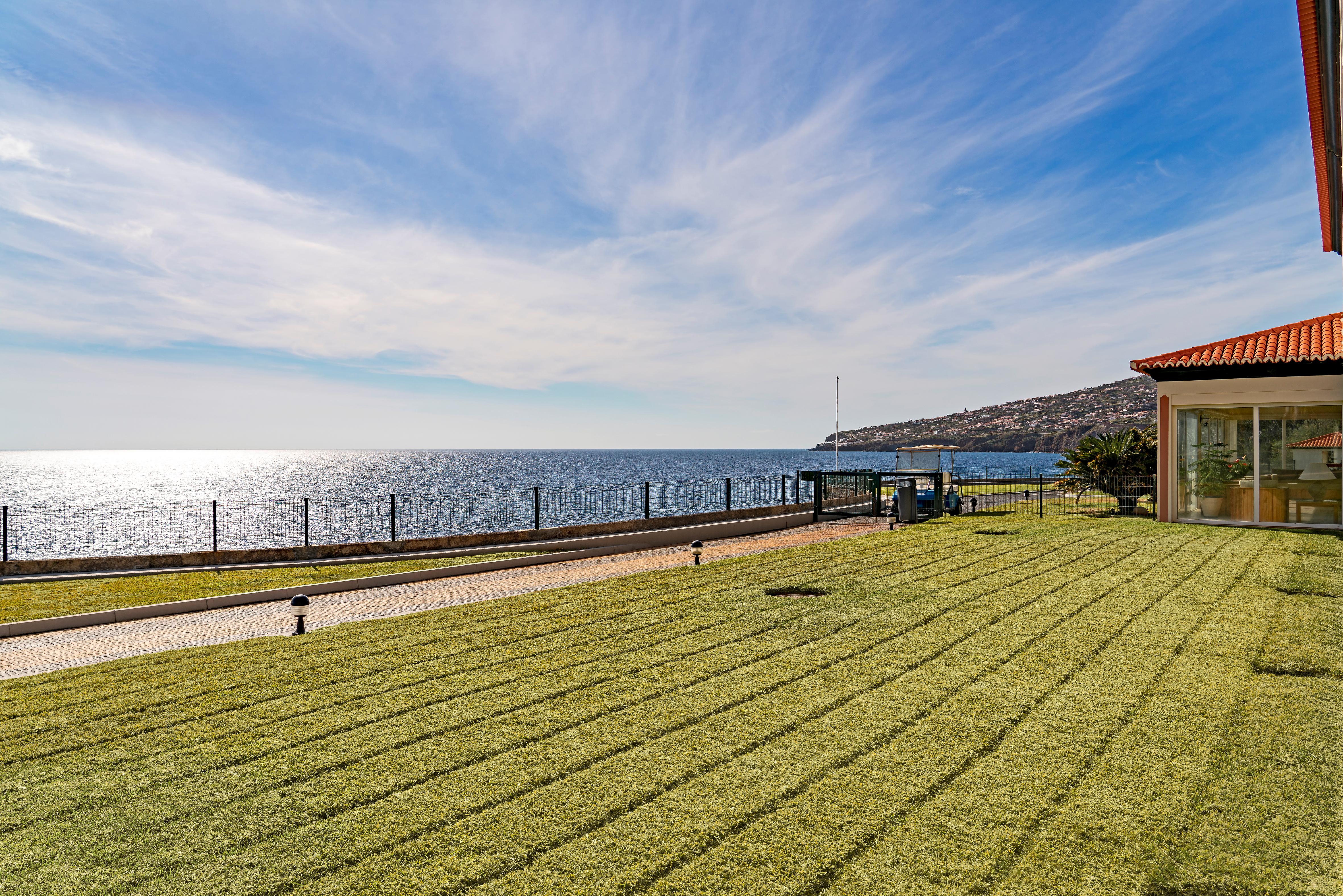 Hotel Albatroz Beach & Yacht Club