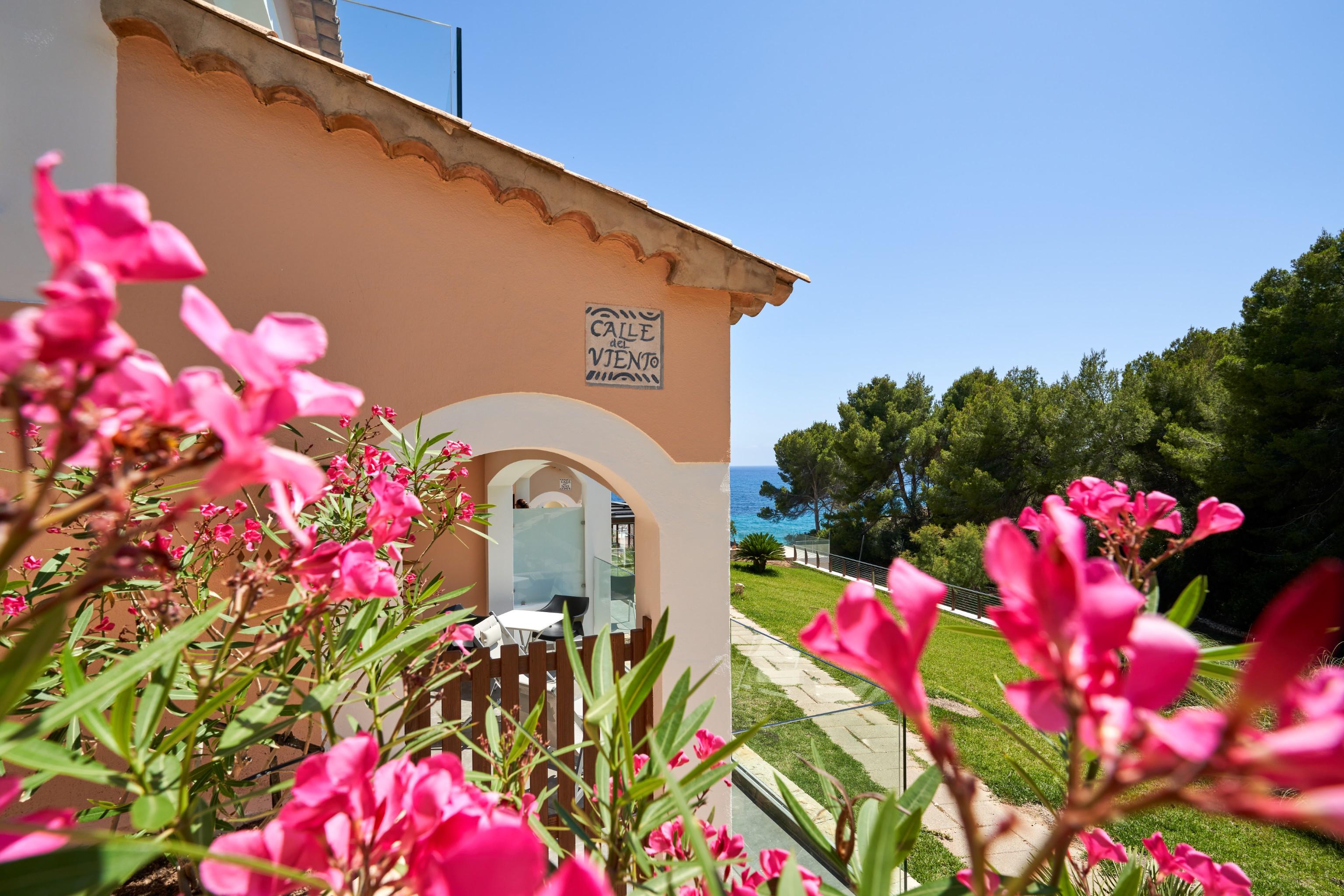 Bahia Suites Camp de Mar