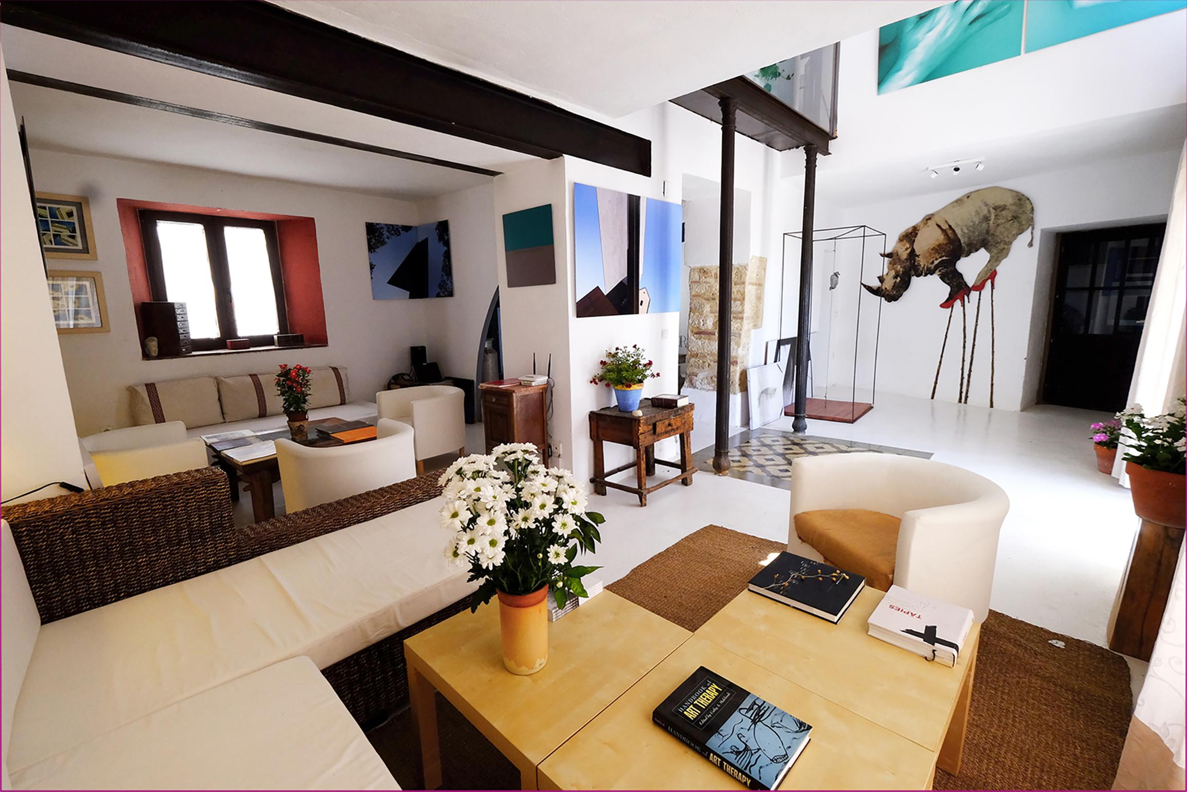 La Casa De La Luz Artist Home