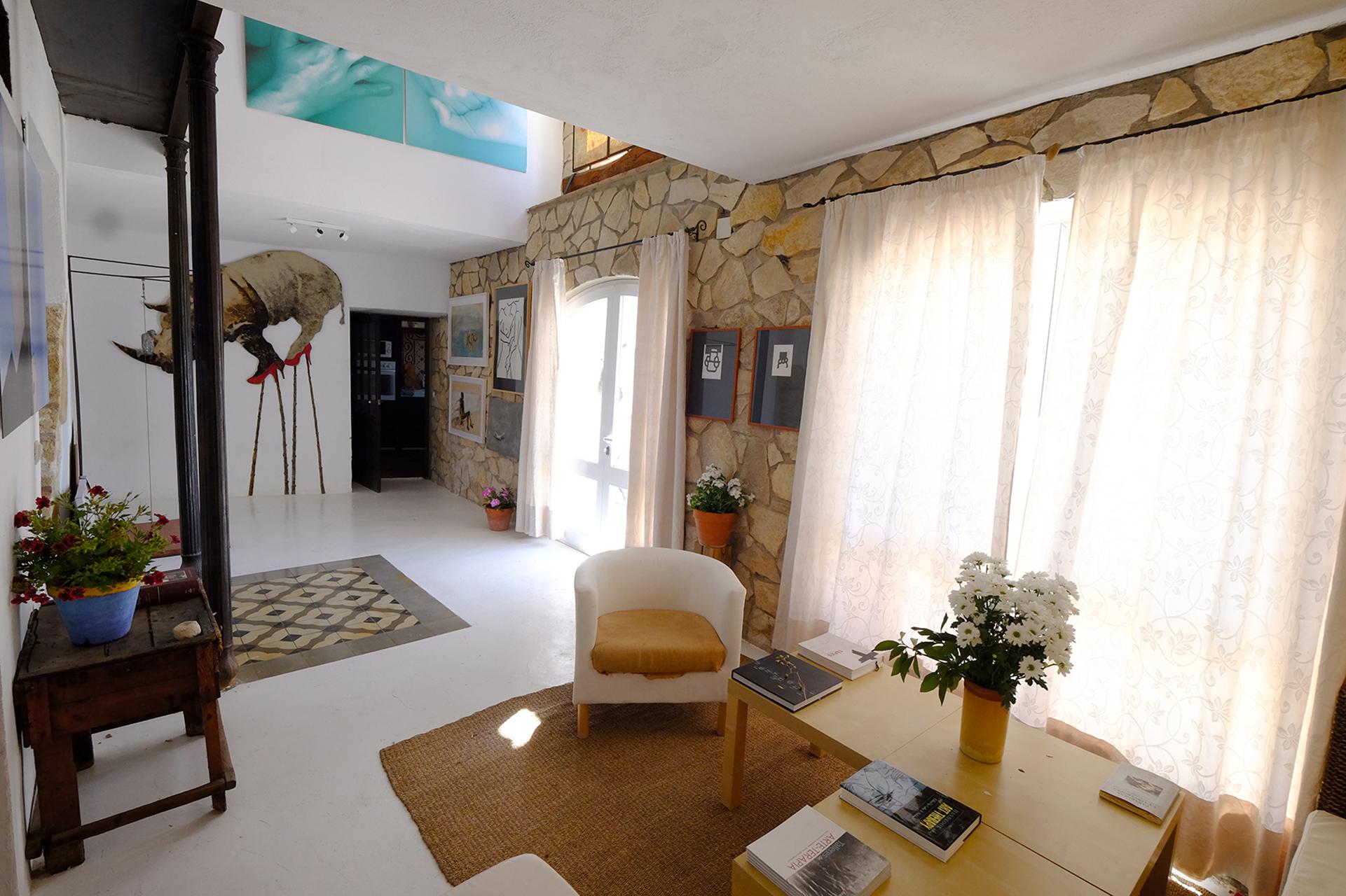 La Casa De La Luz Artist Home