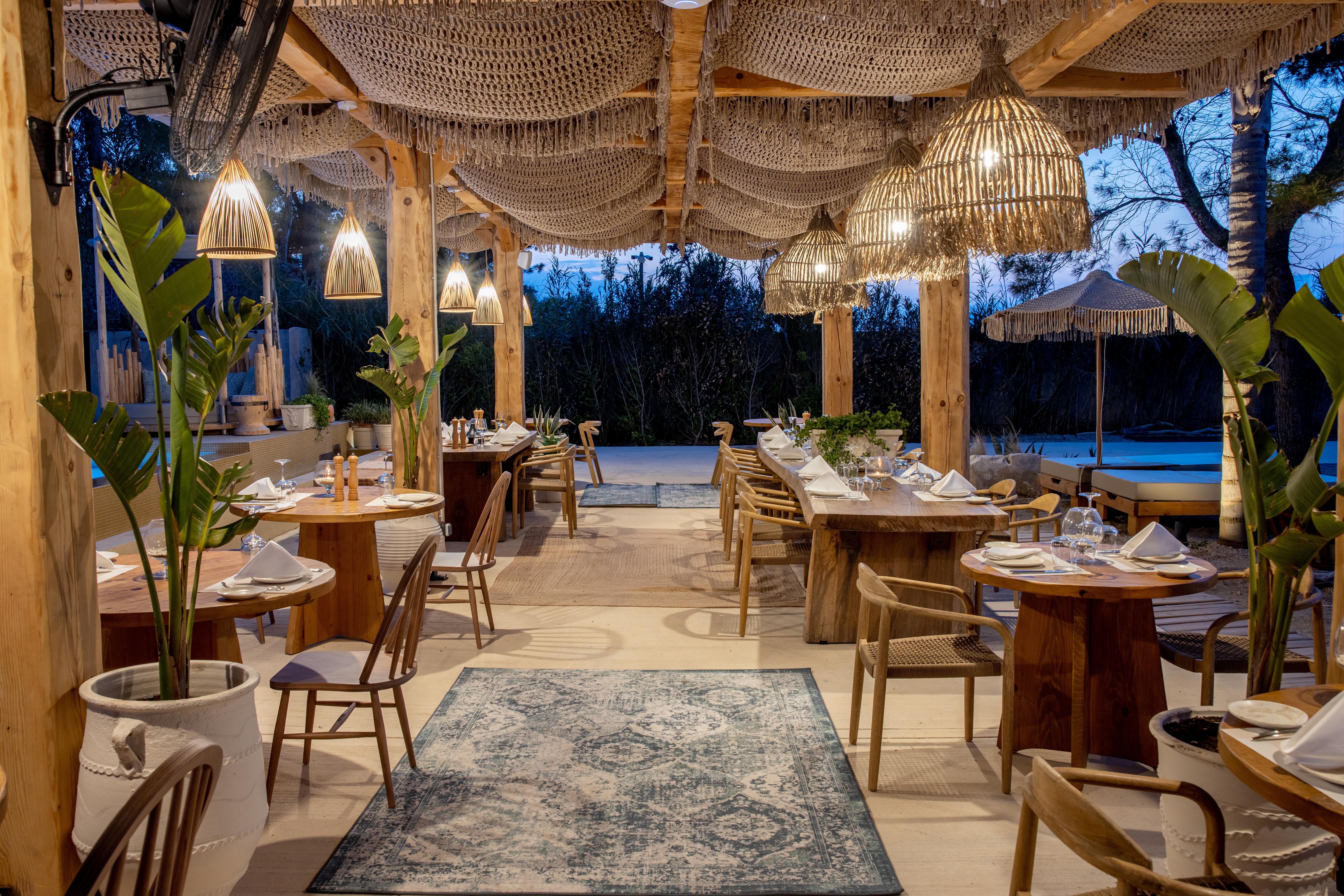 Nusa Suites & Villas