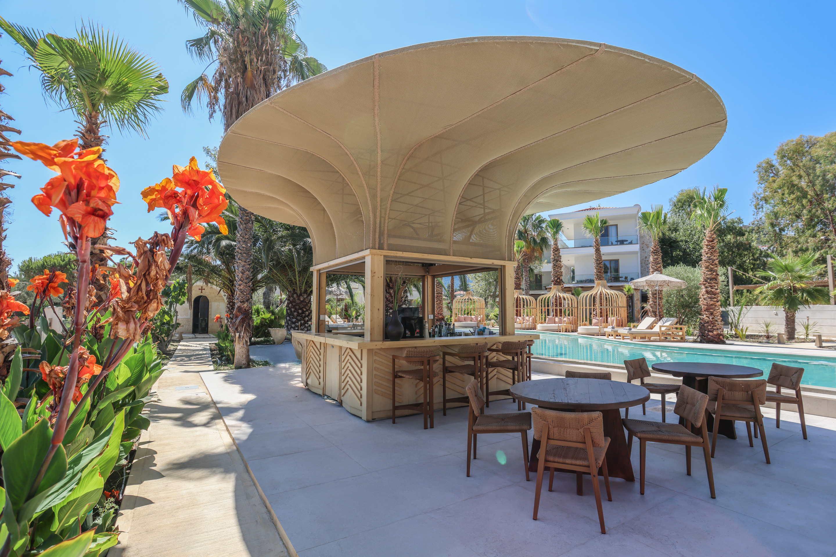 Nusa Suites & Villas