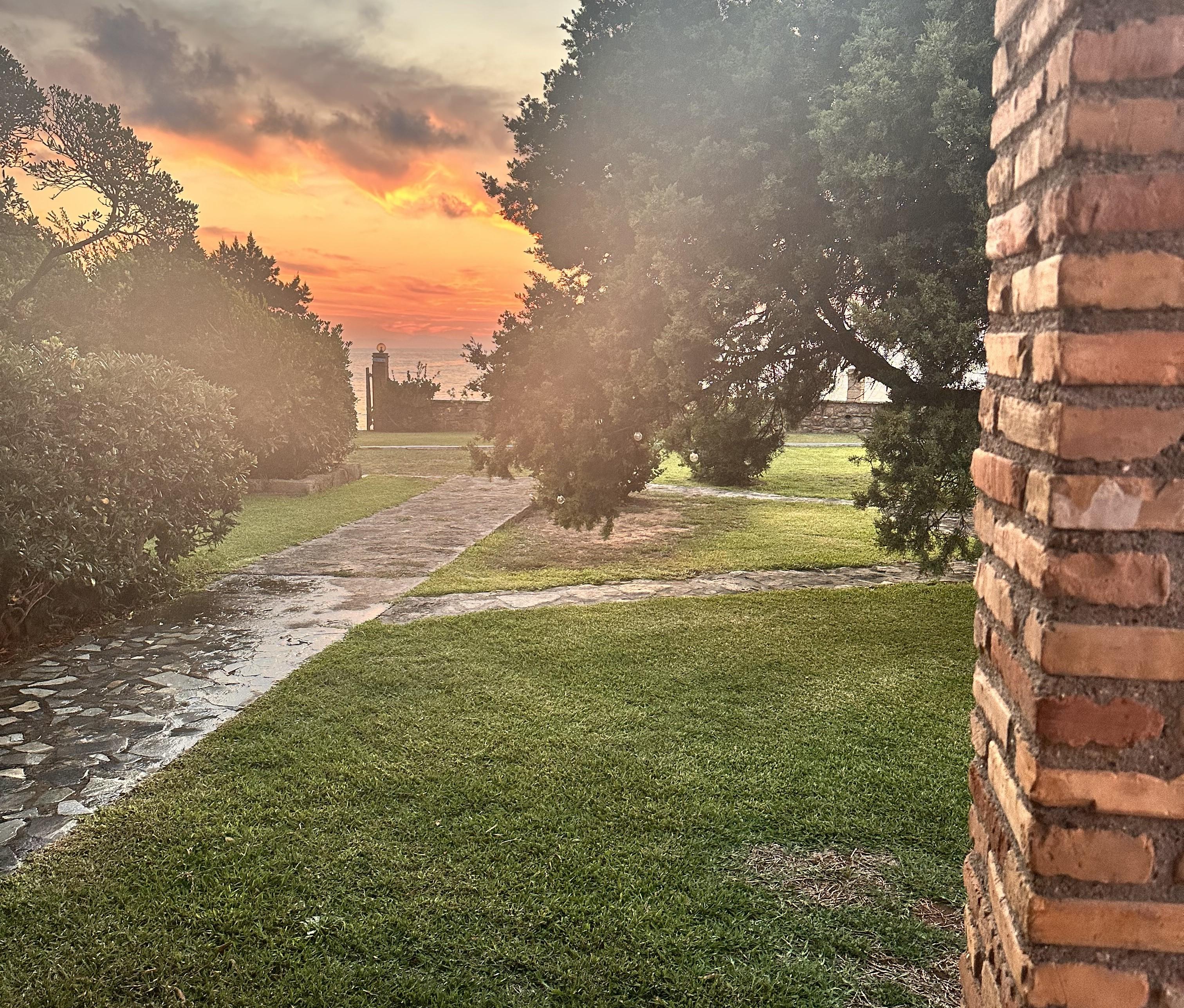 Genari beach apartments