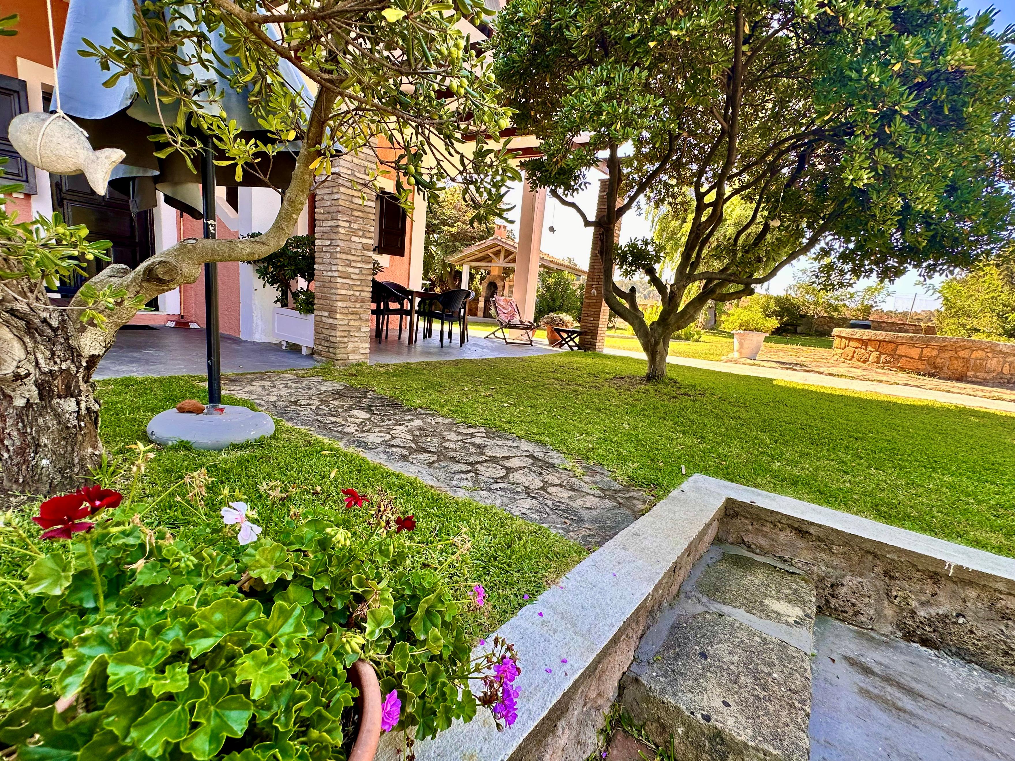 Genari beach apartments