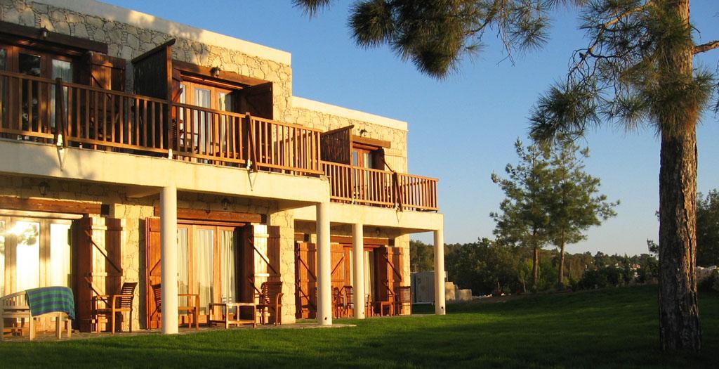 Paradisos Hills Hotel