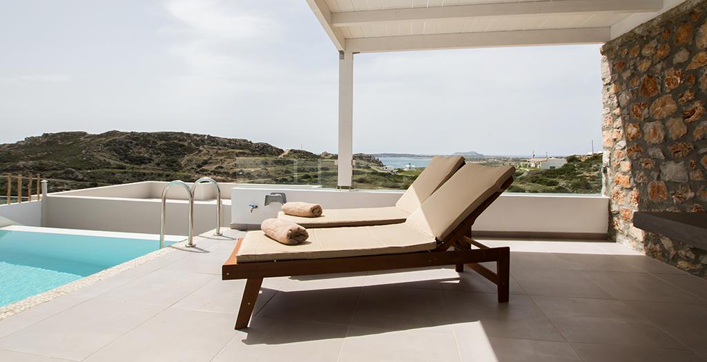 Theros Luxury Villas