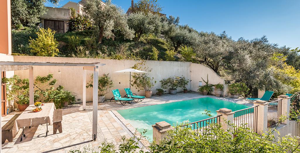 Mastrogiannis Country Retreat