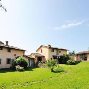 Agriturismo La Torriola Agriturismo La Torriola