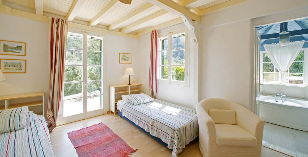 Agios Nikitas Villas