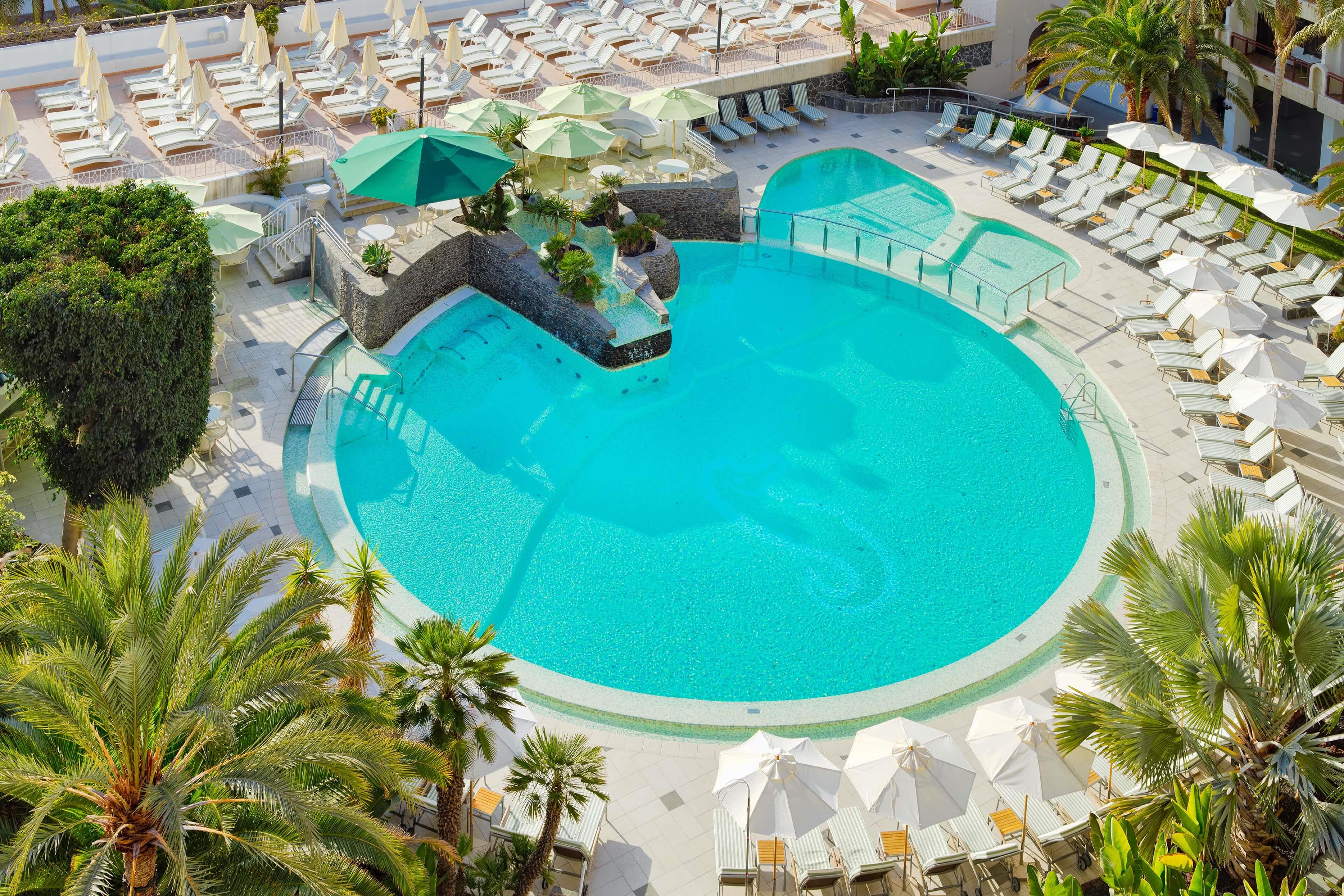 Hotel Seaside Sandy Beach