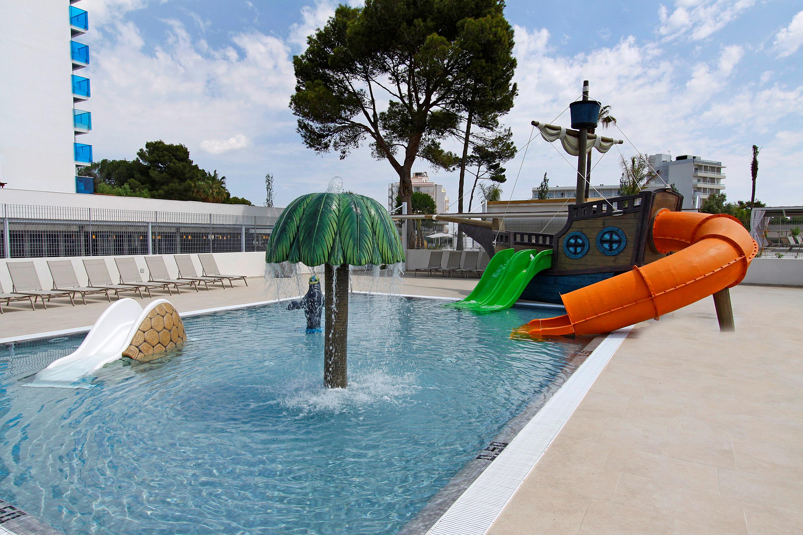 Tonga Tower Design Hotel & Suites