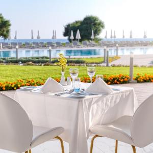 The IVI Mare - adults only The IVI Mare - adults only