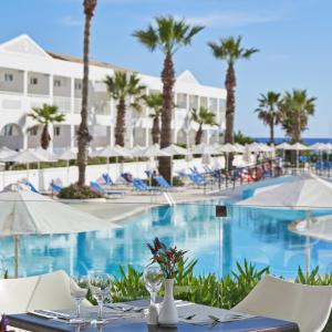 Sandy Beach Resort Sandy Beach Resort