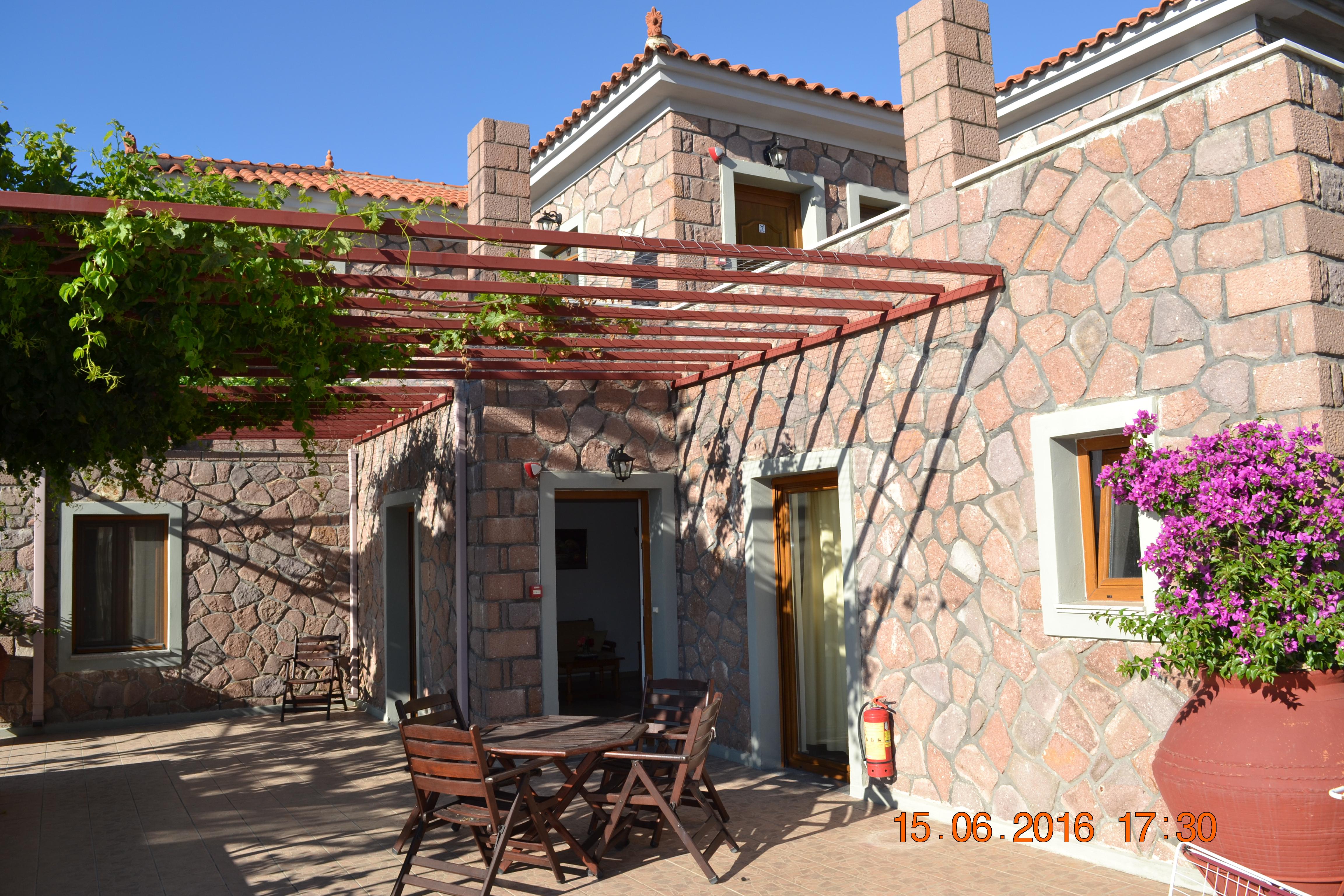 Appartementen Molivos Castle