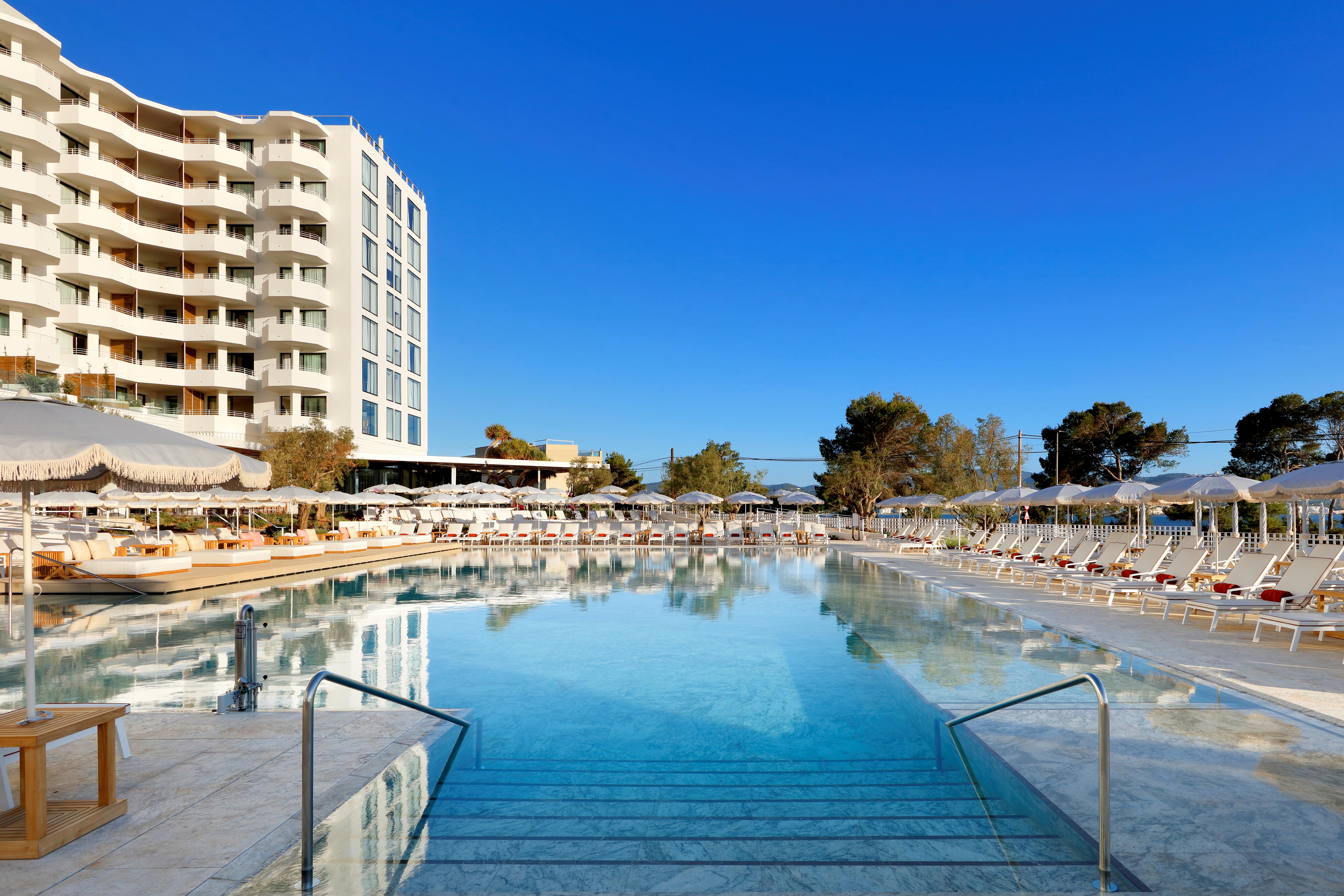 TRS Ibiza Hotel & The Signature Level - adults only