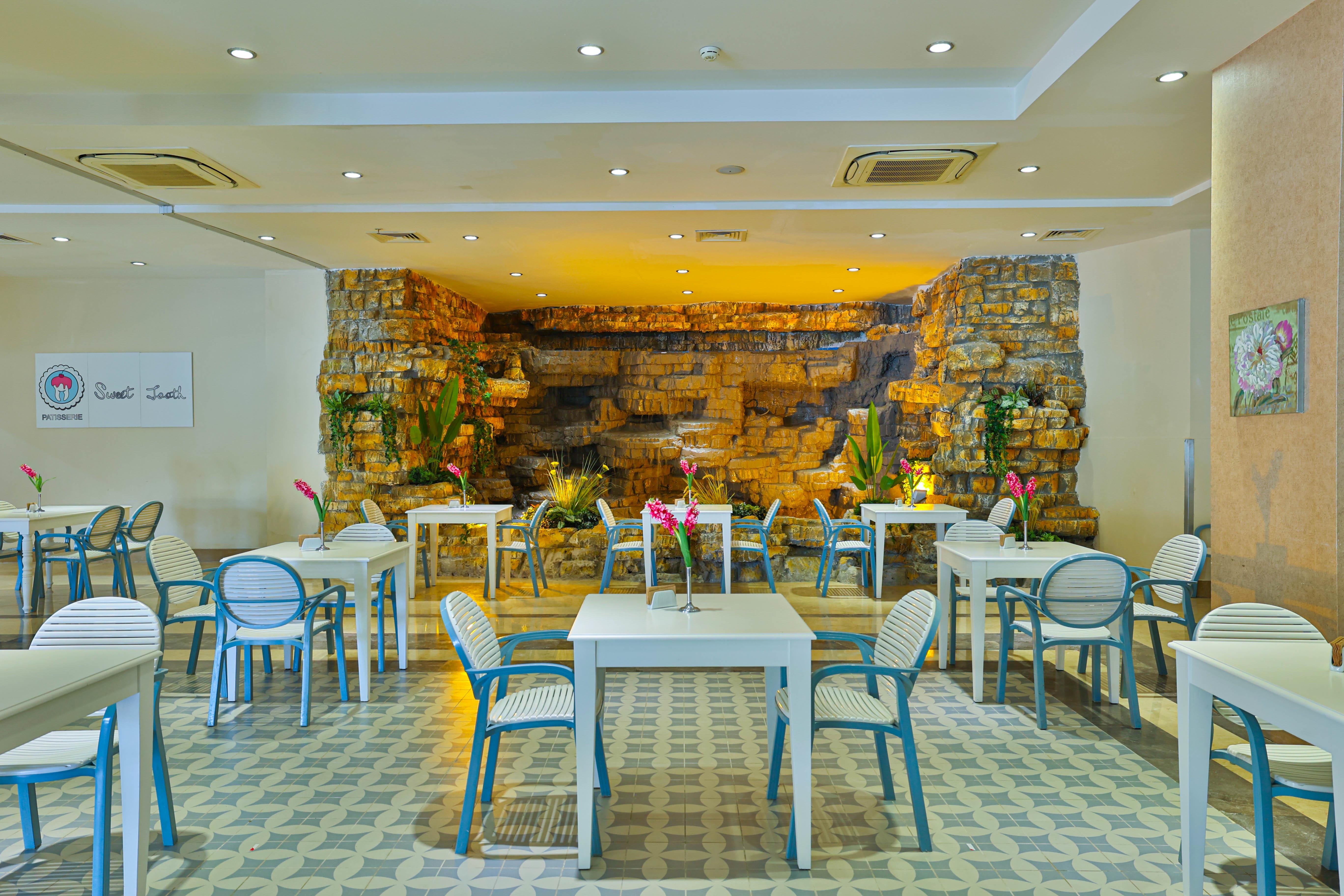 Hotel Crystal Sunset