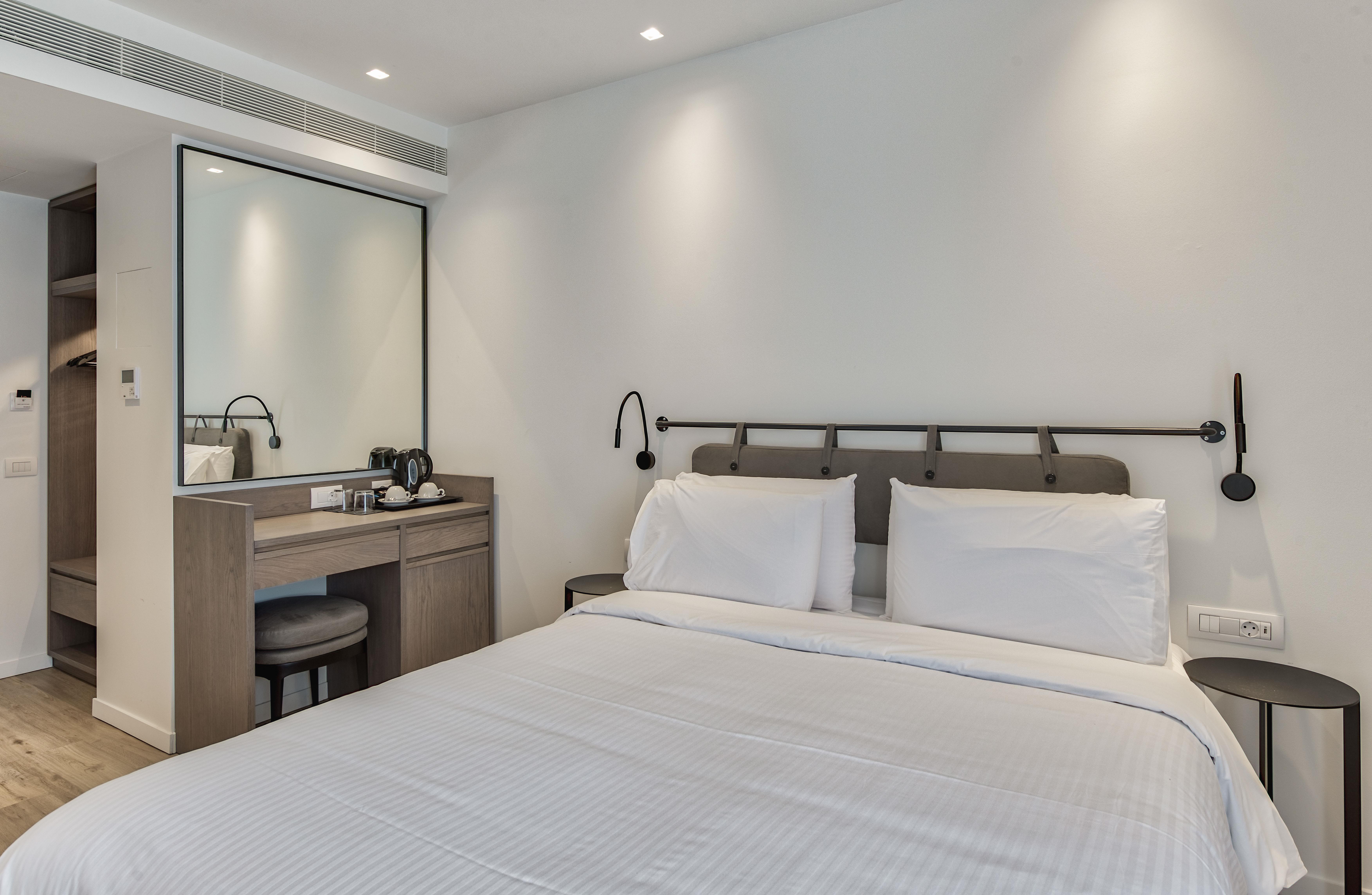 Bitzaro Hotel in town