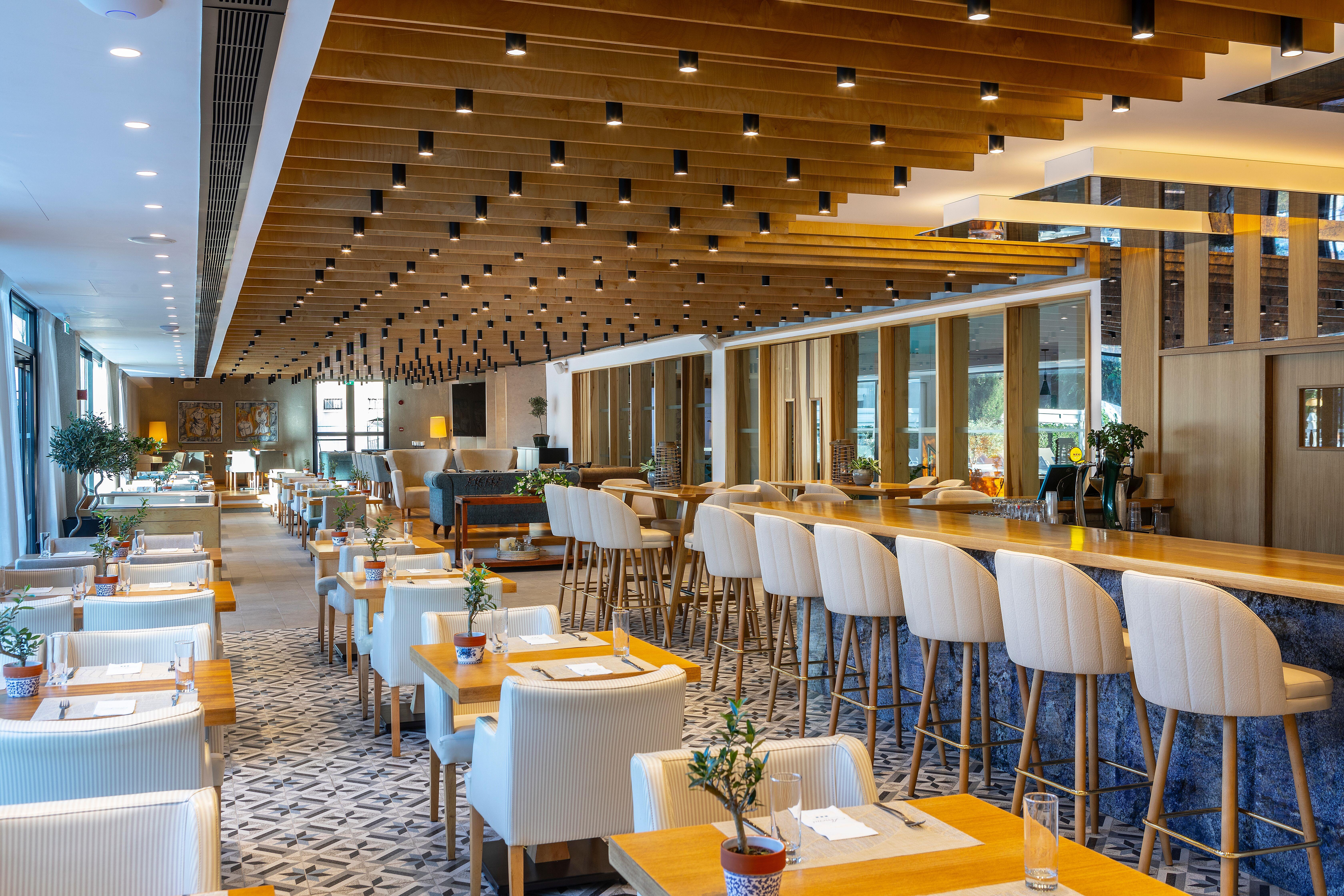 Anemi Hotel and Suites