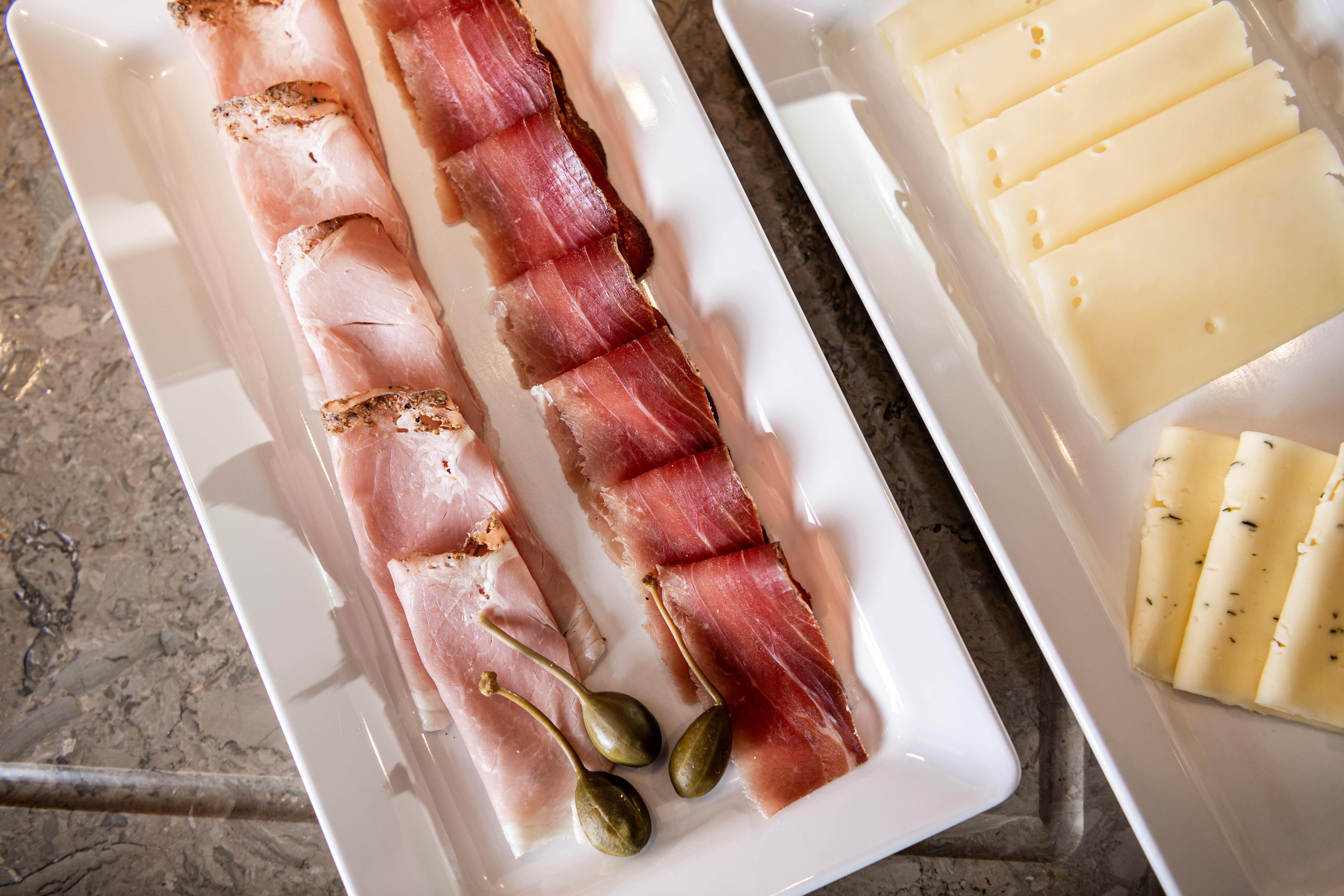 La Paula Apartments & Suites