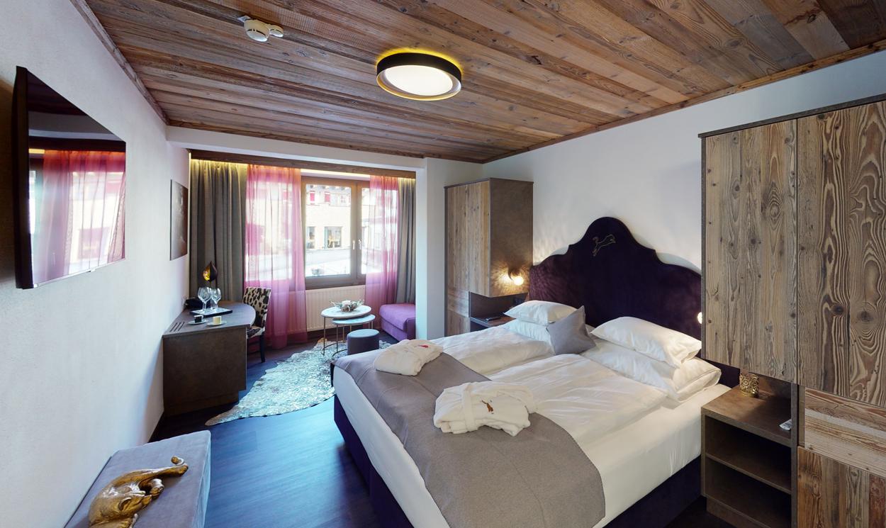 Hotel Panther 'A - Extra ingekocht