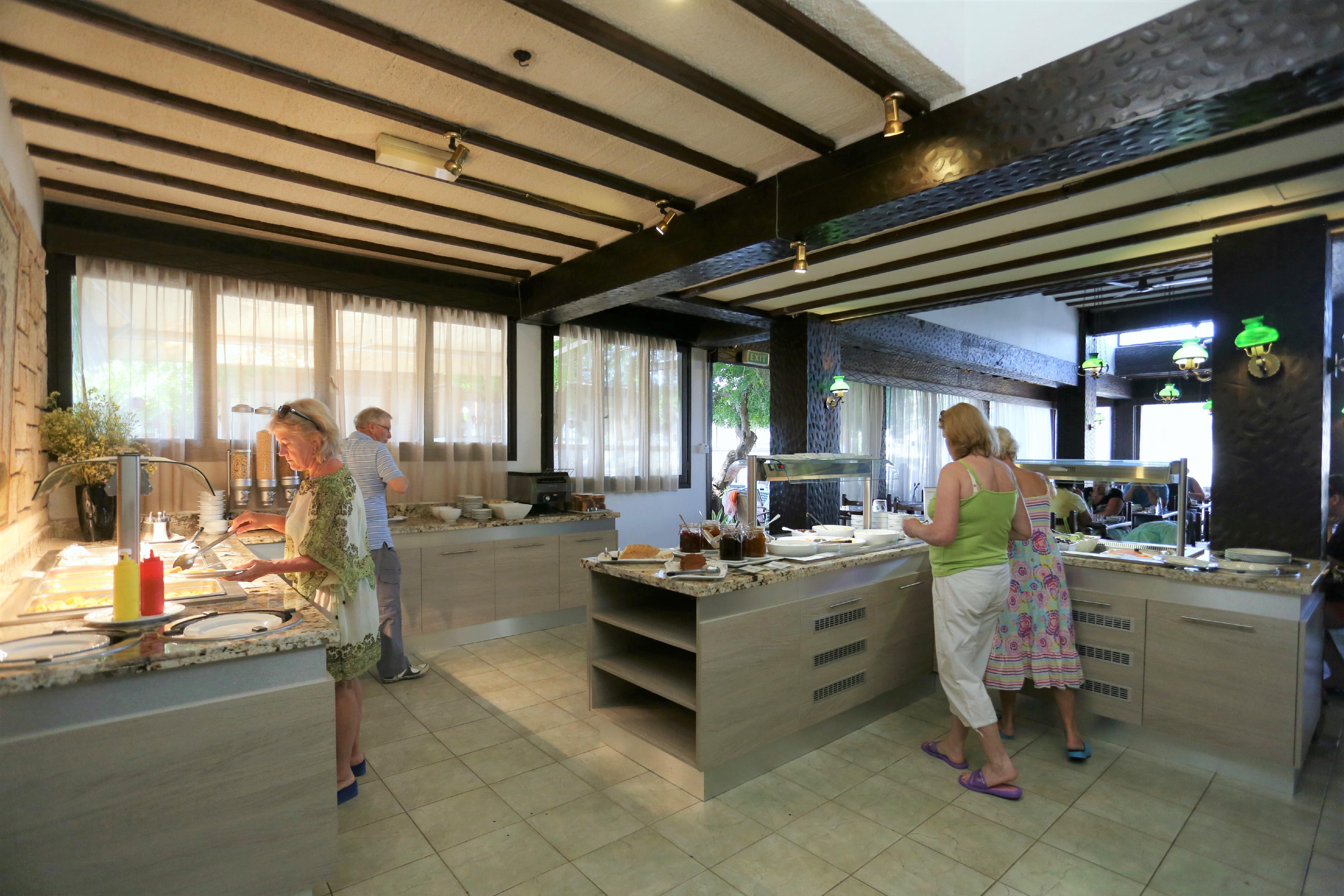 Dionysos Central Hotel