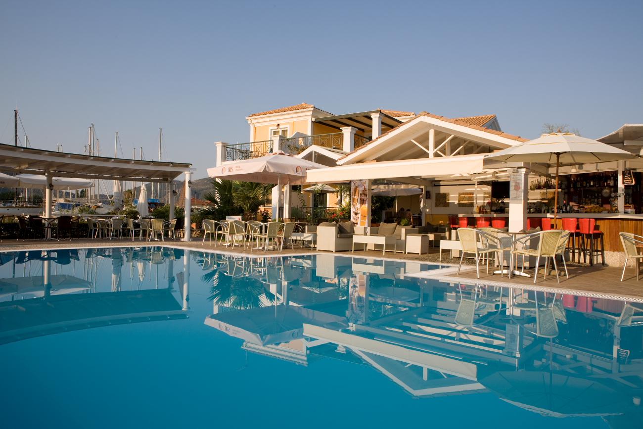 Athesis Hotel Apartments (voorheen Iris)