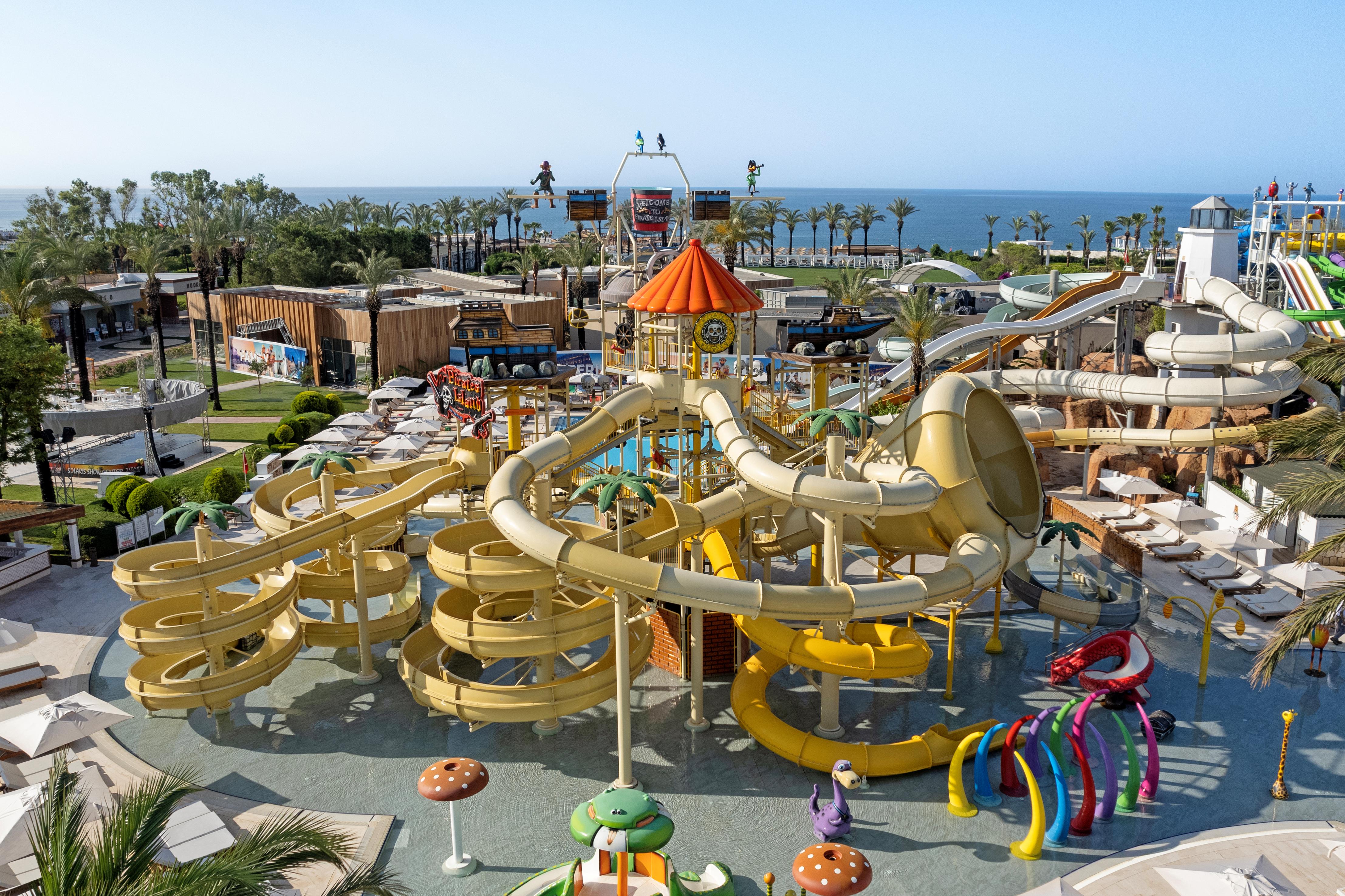 Hotel Titanic Deluxe Lara