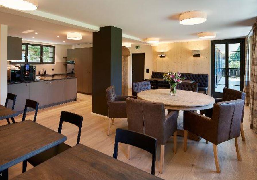 Eiger View Alpine Lodge