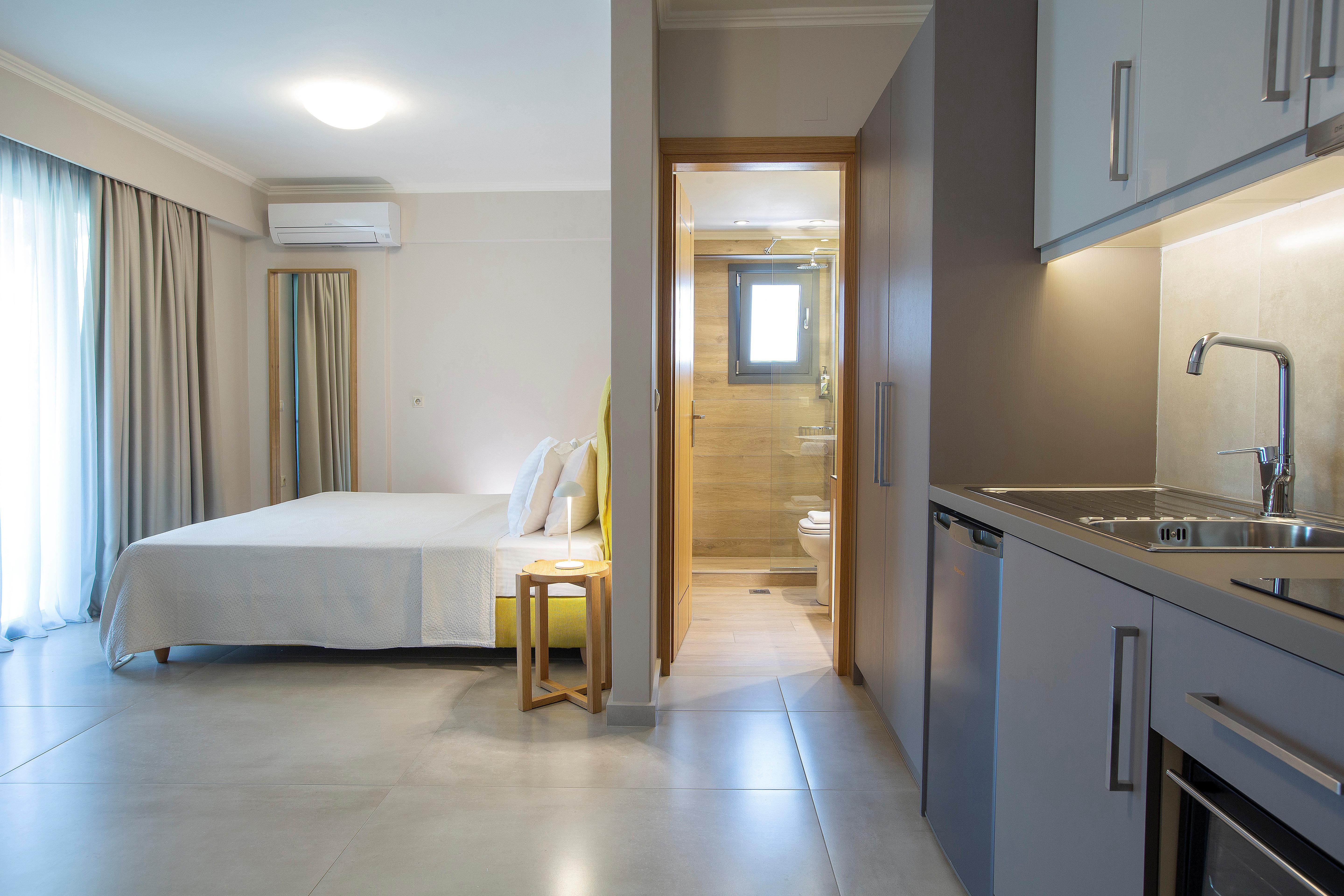 Zisis Suites