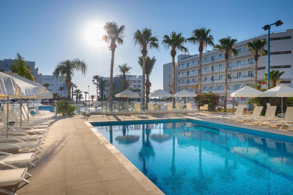Tsokkos Beach Hotel