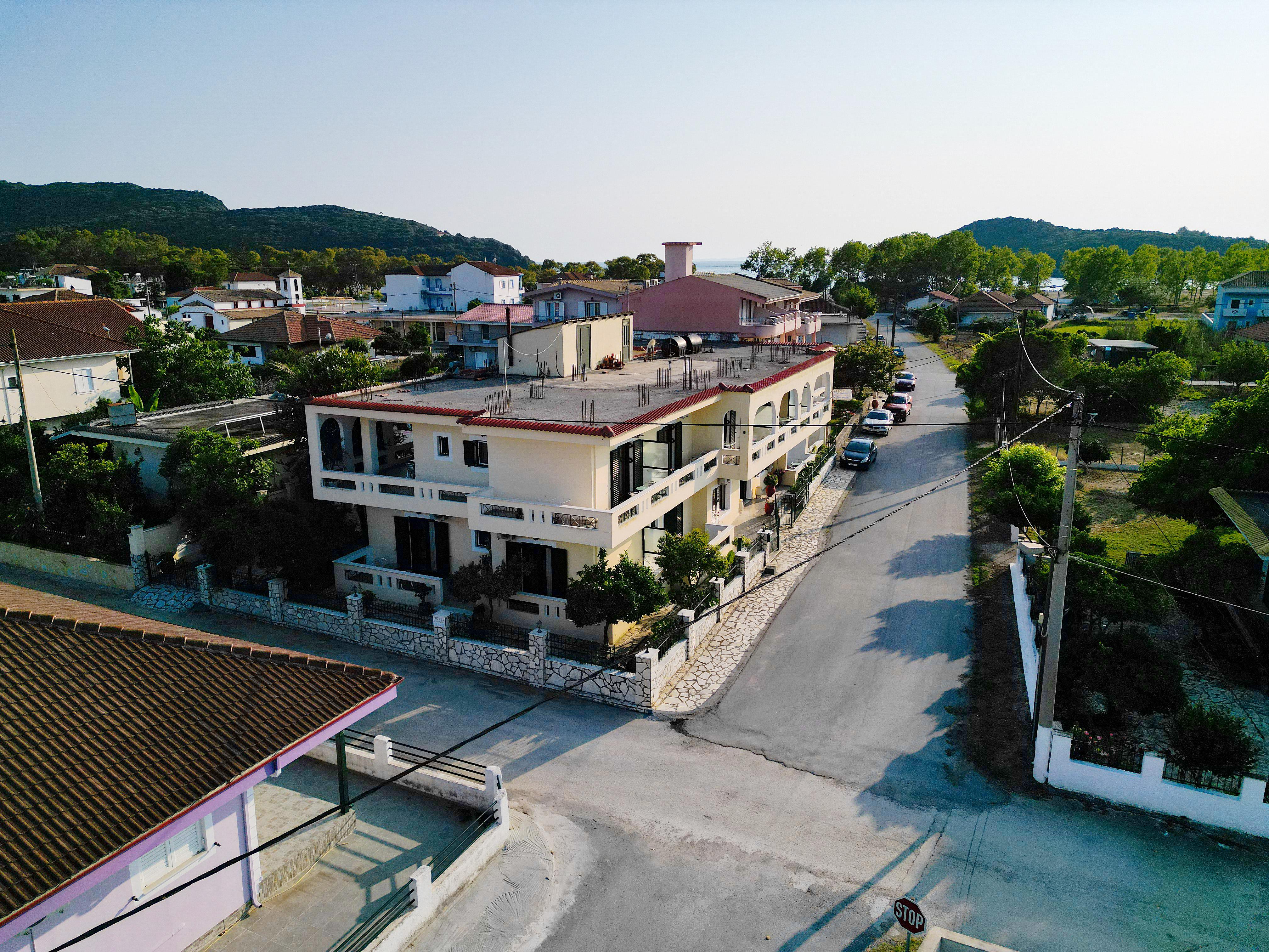 Aparthotel Athanasios by Philoxenia