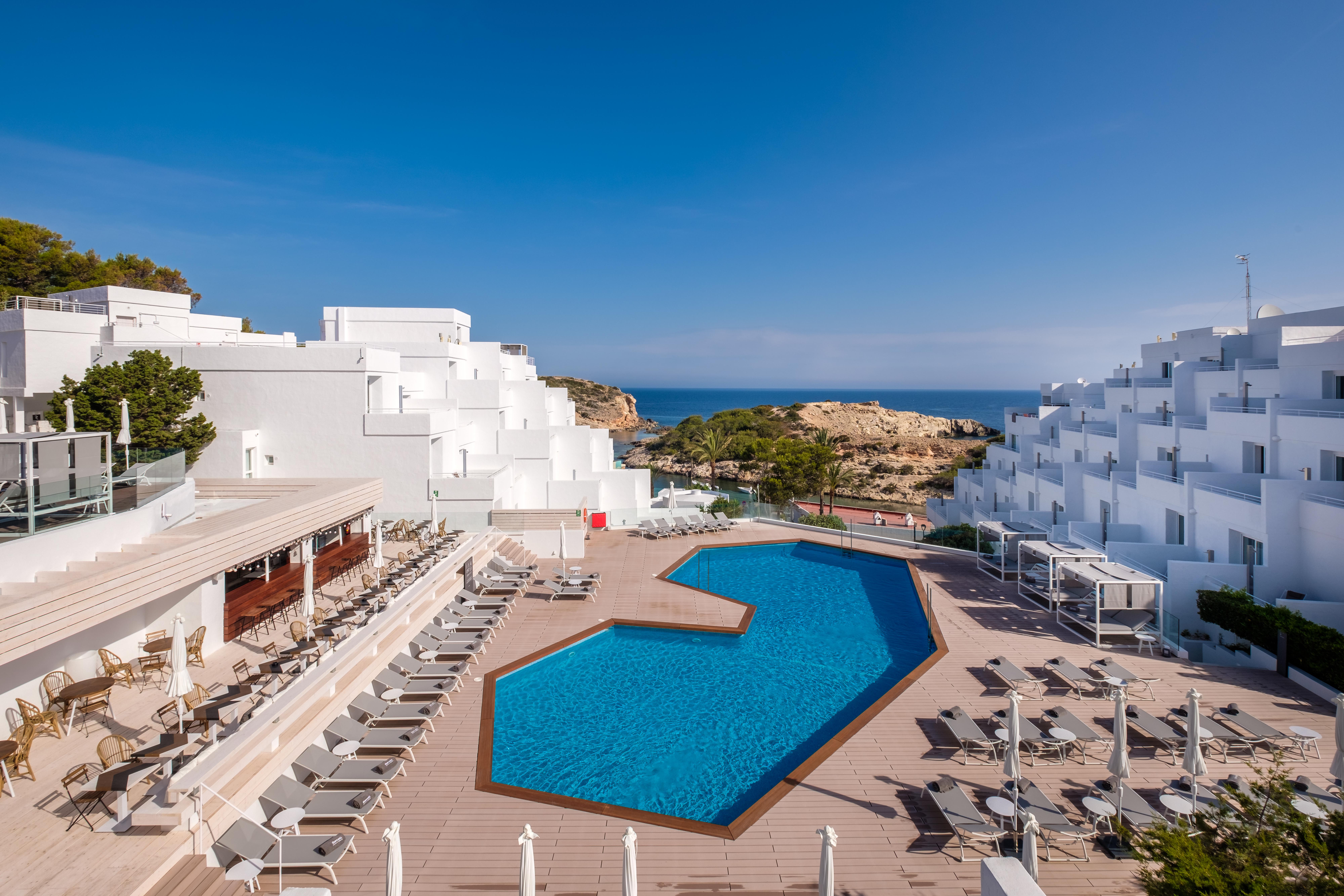 Barcelo Portinatx - adults only