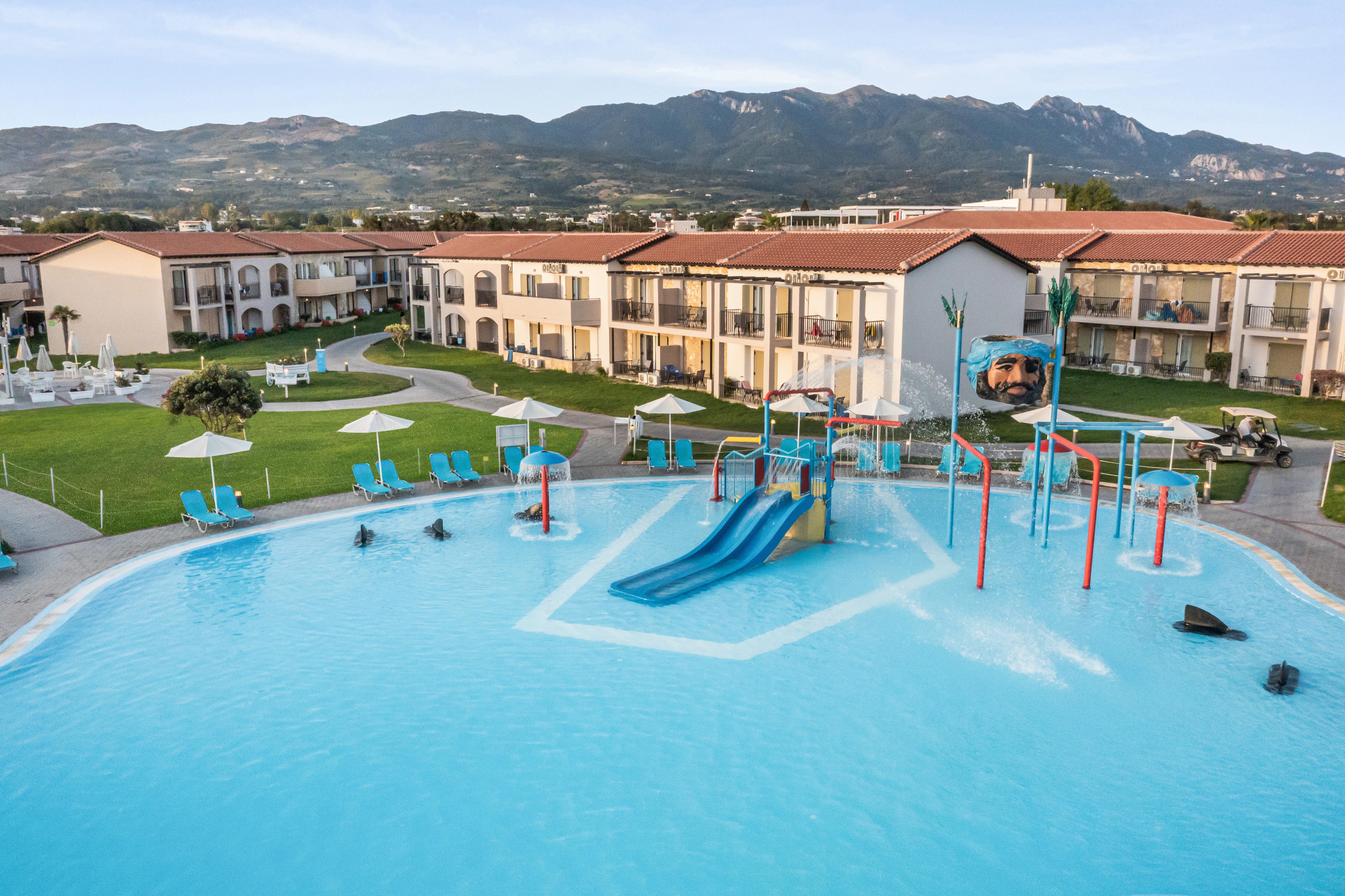 Hotel White Olive Marine Aquapark