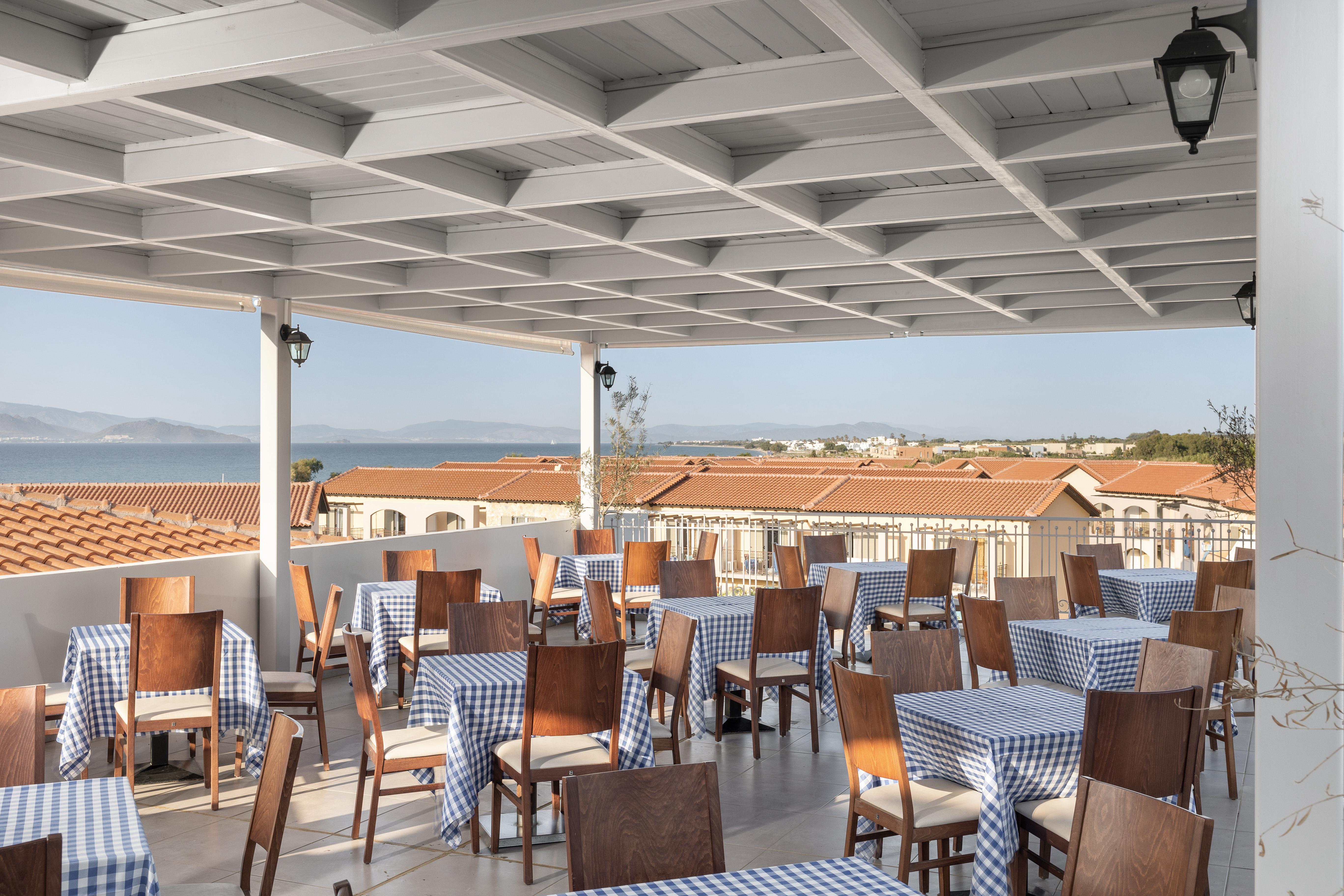 Hotel White Olive Marine Aquapark