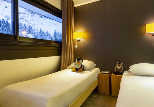 SOWELL RESIDENCES Pierre Blanche****