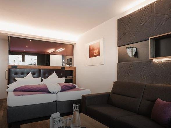 Anthony's Life & Style Hotel