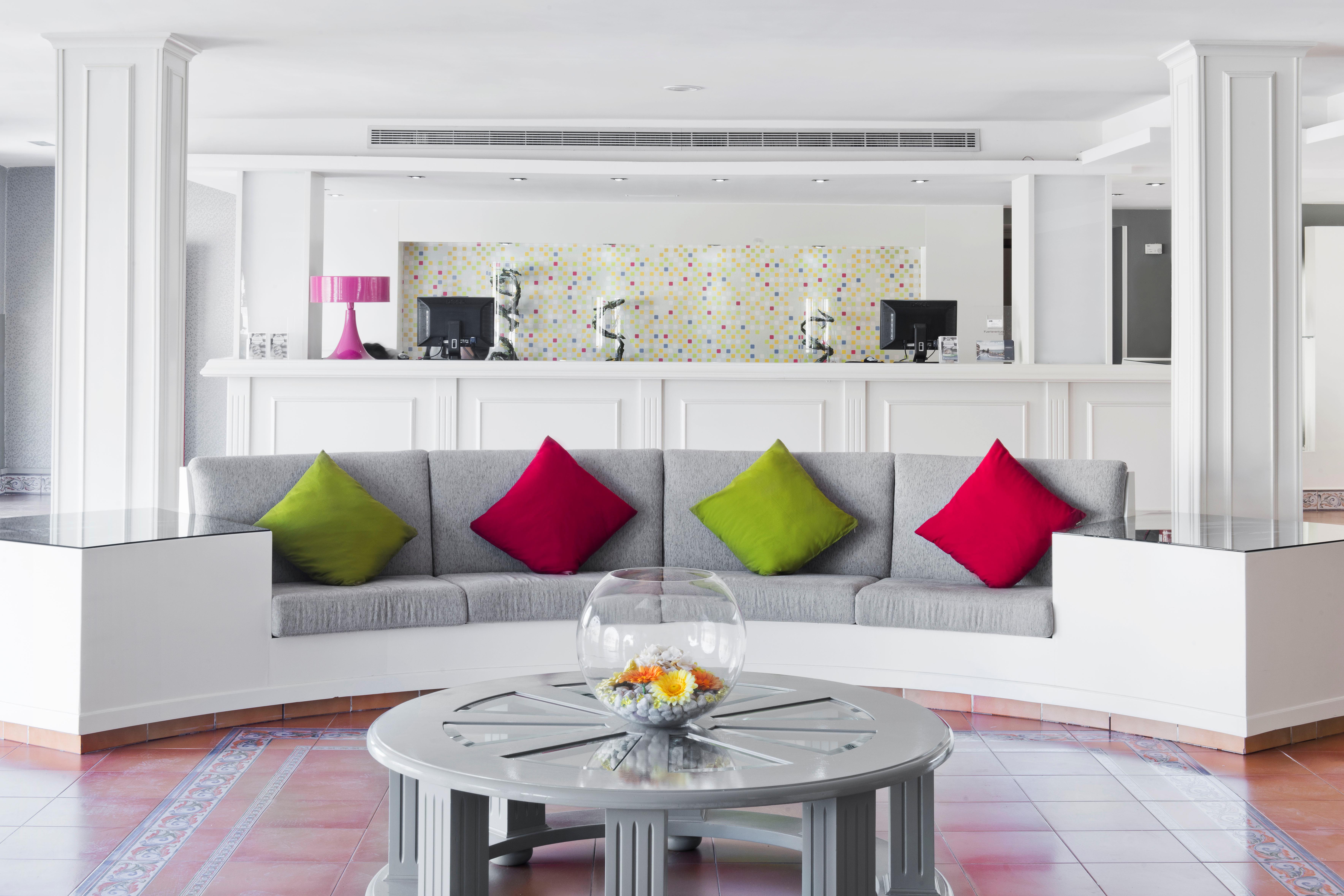 Elba Castillo San Jorge & Antigua