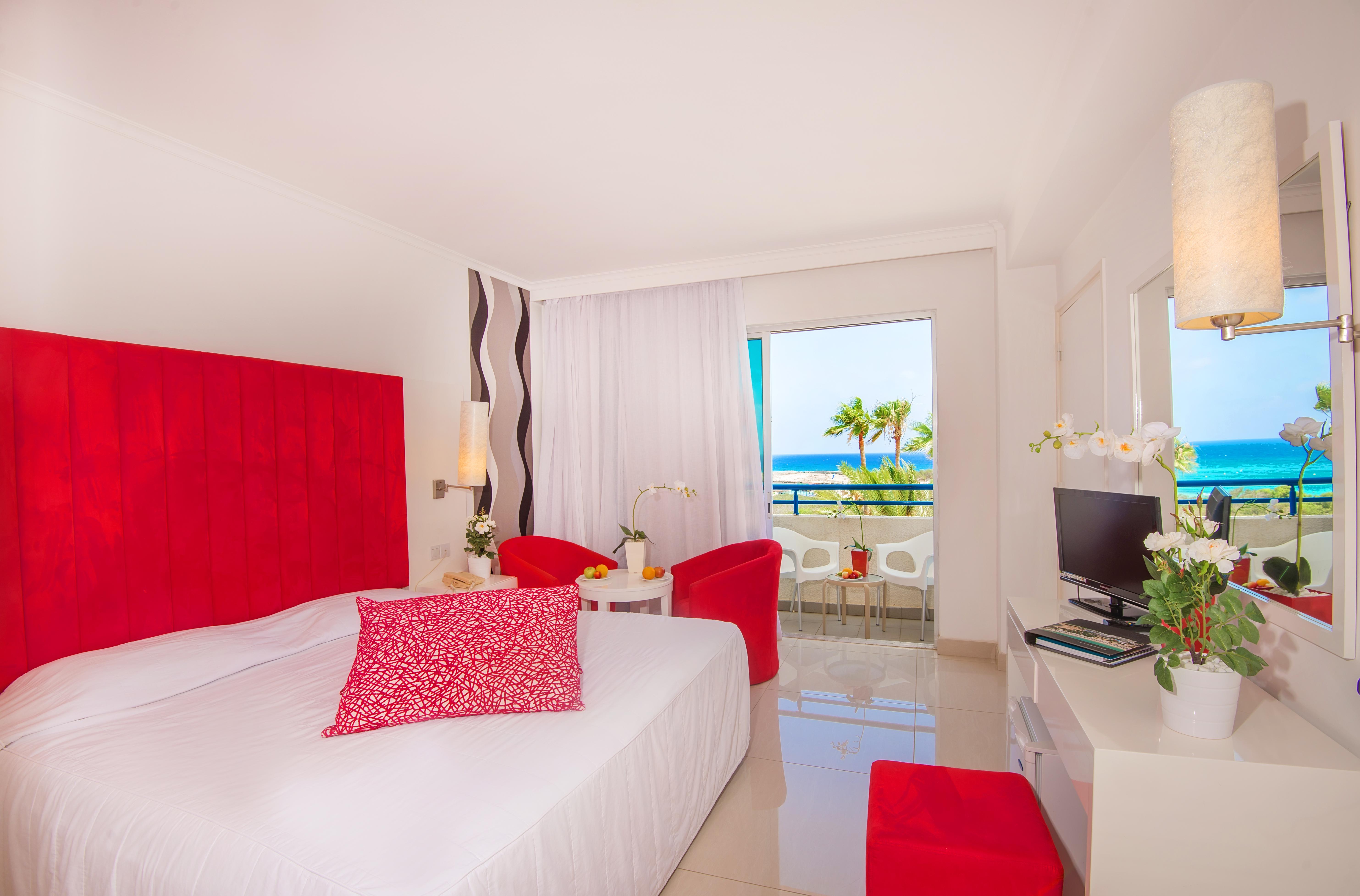 Tsokkos The Dome Beach Hotel & Resort